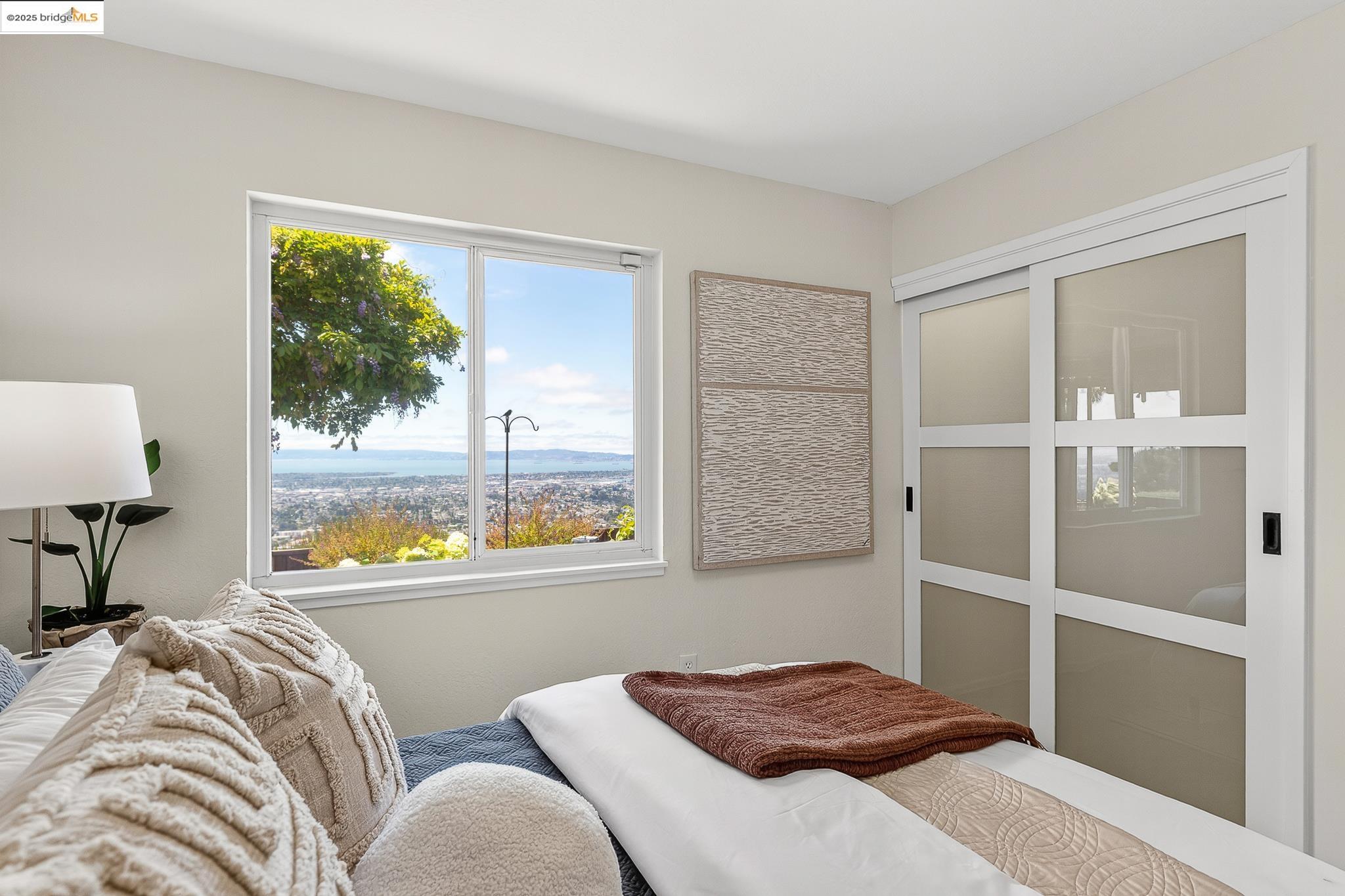 Detail Gallery Image 33 of 54 For 51 Rishell Dr, Oakland,  CA 94619 - 3 Beds | 2 Baths