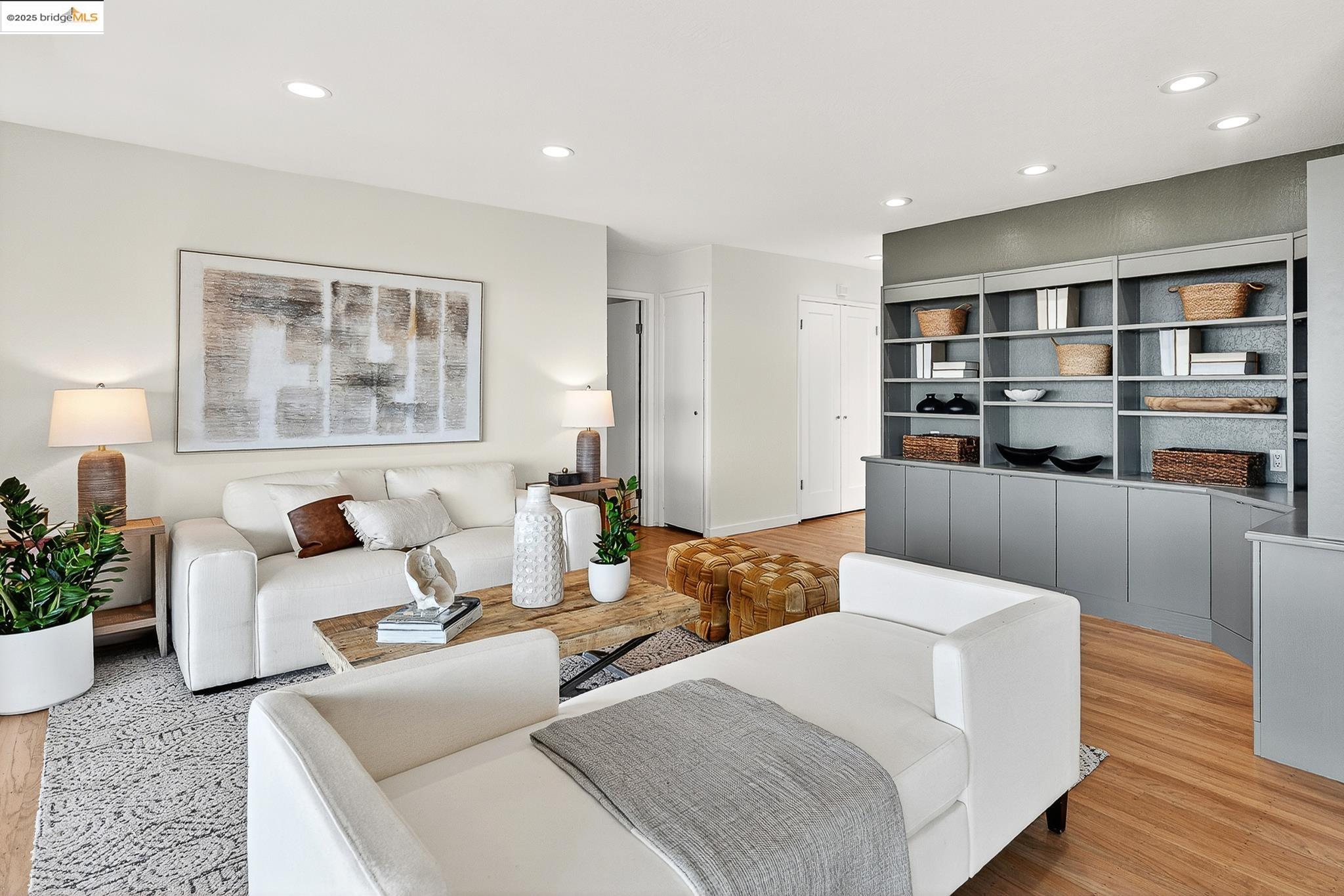 Detail Gallery Image 9 of 54 For 51 Rishell Dr, Oakland,  CA 94619 - 3 Beds | 2 Baths