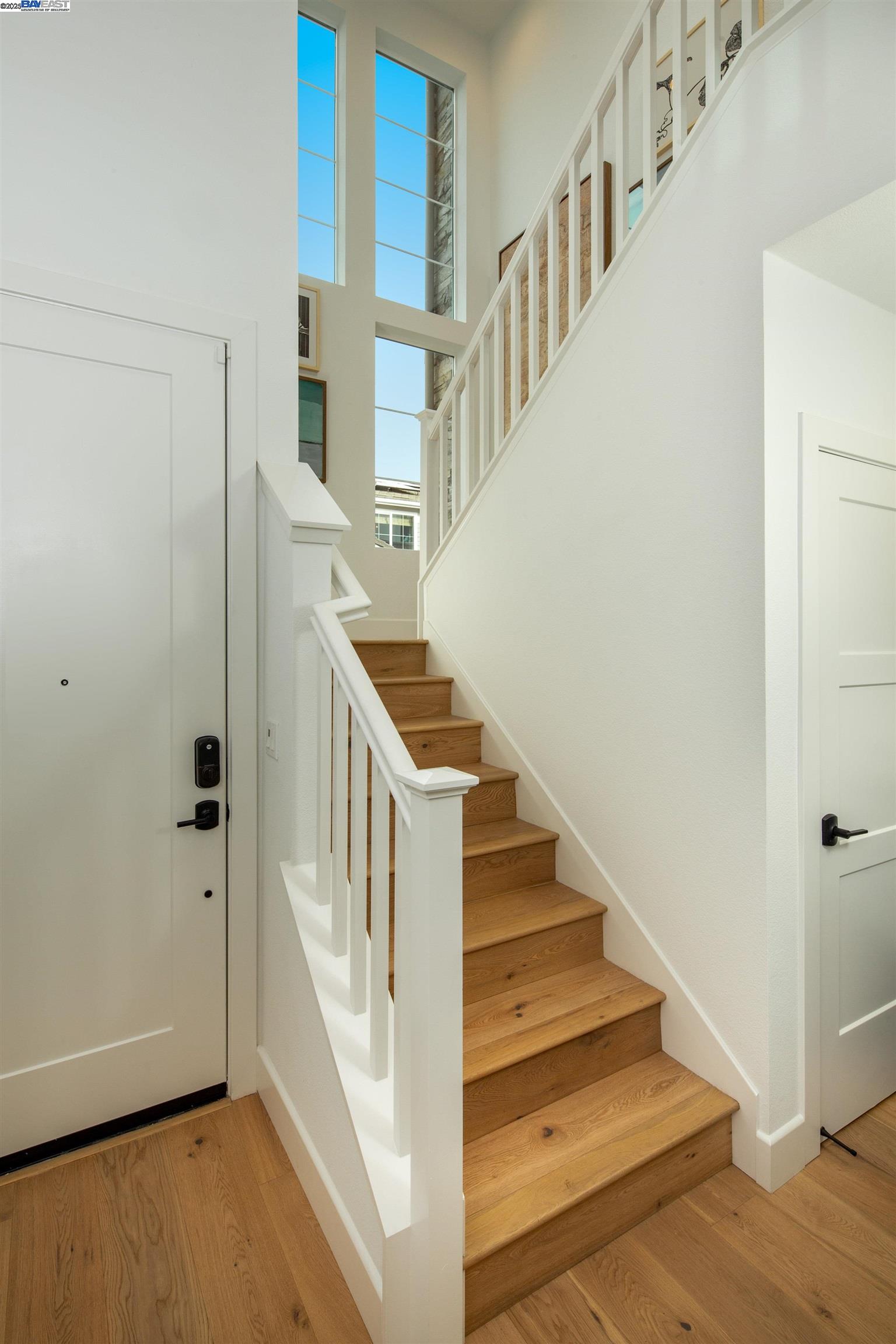 Detail Gallery Image 5 of 15 For 114 Compass Drive, Napa,  CA 94558 - 4 Beds | 3/1 Baths