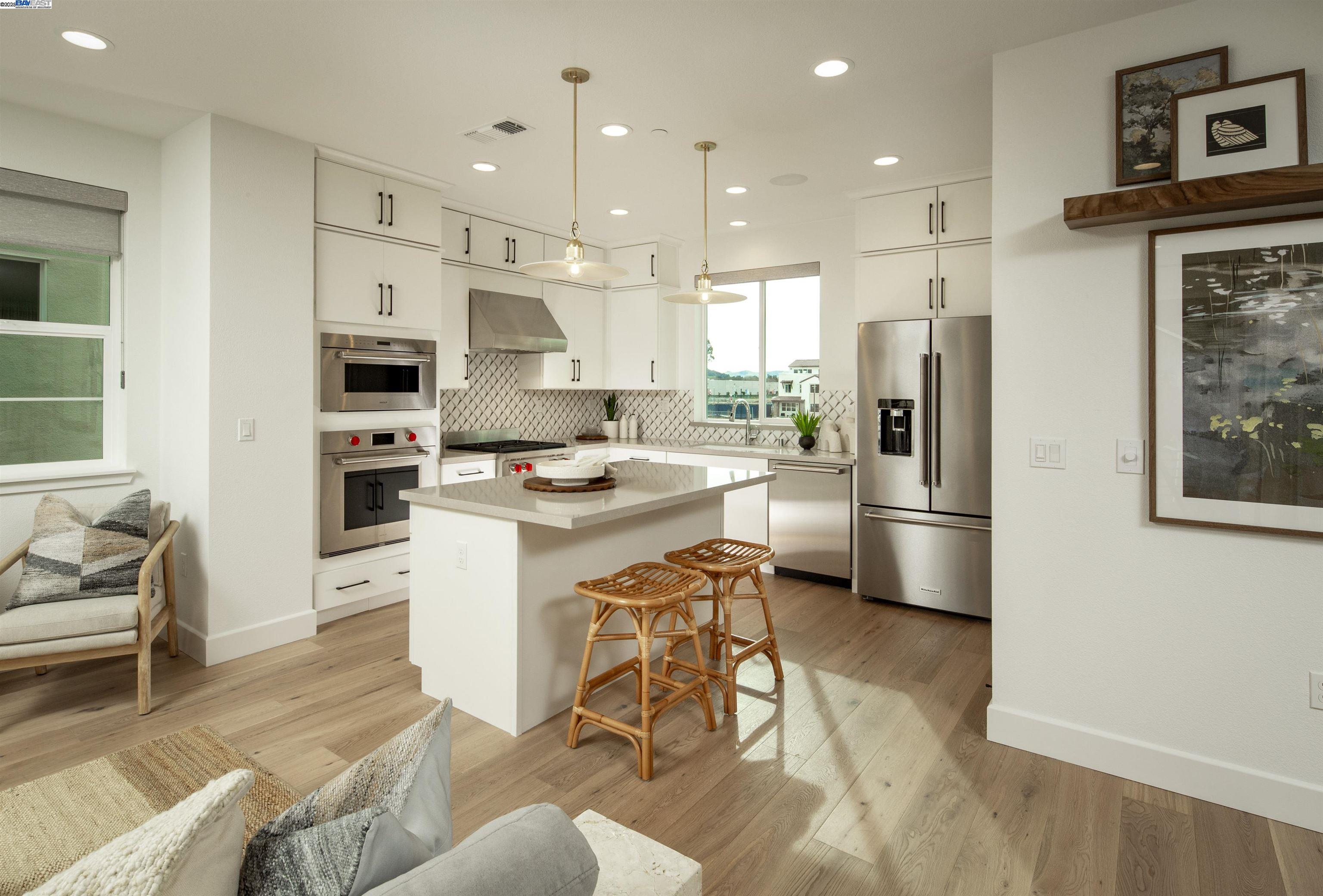 Detail Gallery Image 6 of 15 For 114 Compass Drive, Napa,  CA 94558 - 4 Beds | 3/1 Baths