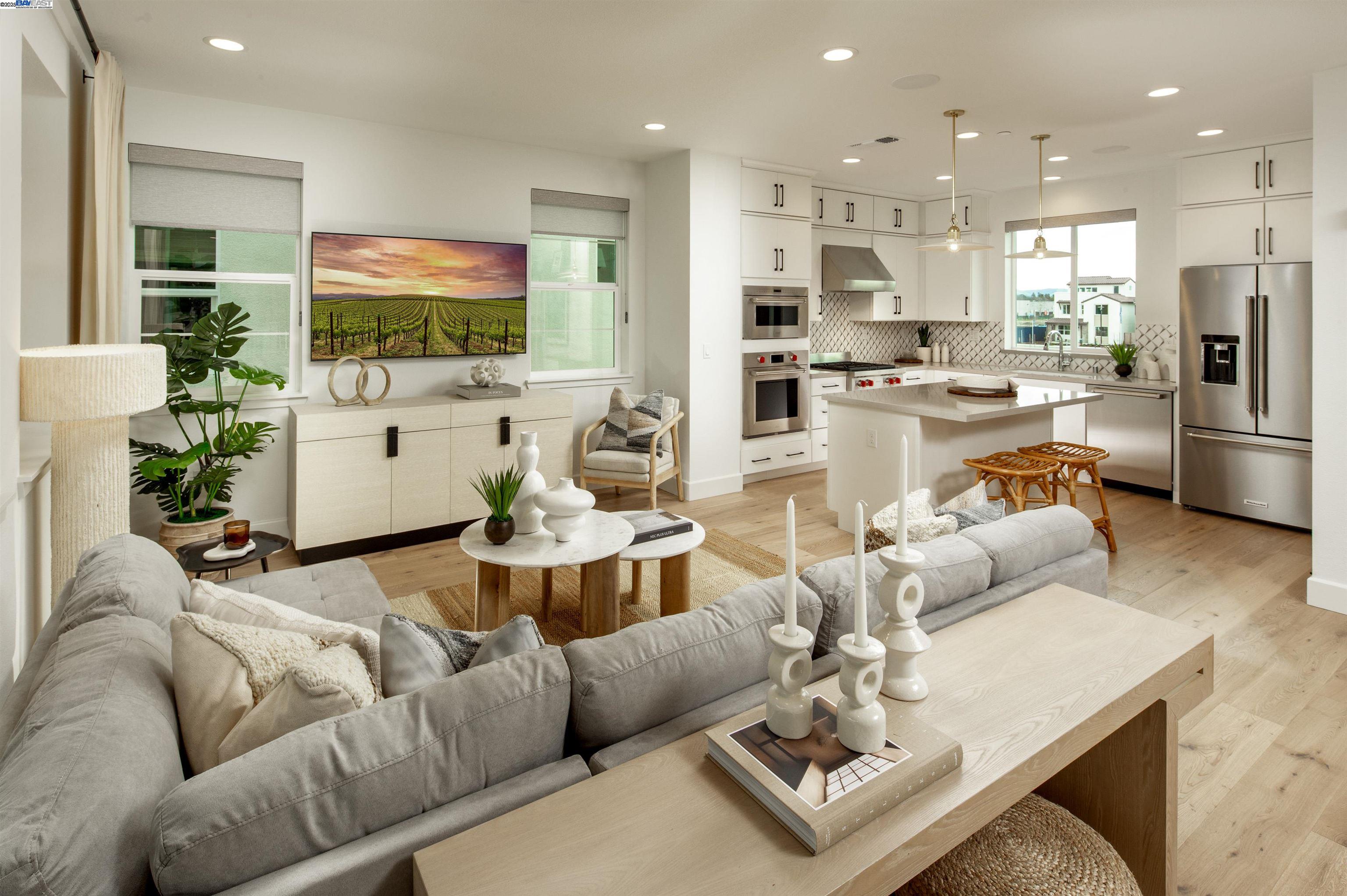 Detail Gallery Image 7 of 15 For 114 Compass Drive, Napa,  CA 94558 - 4 Beds | 3/1 Baths