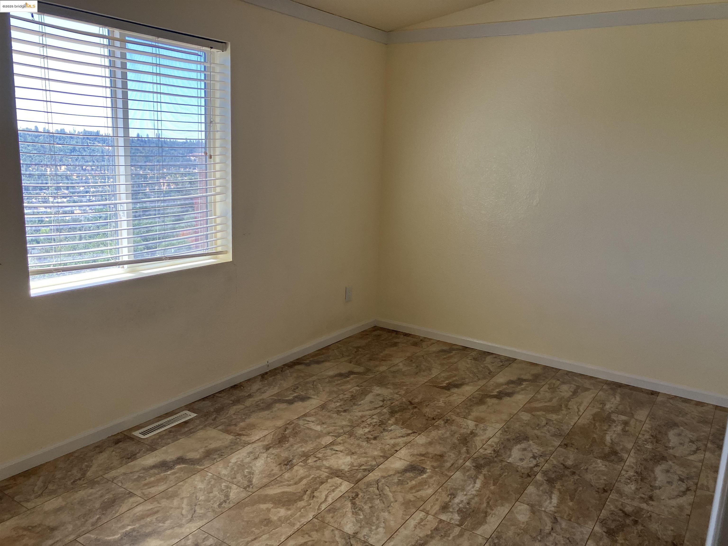 Detail Gallery Image 16 of 33 For 21145 Pokie Rd., Soulsbyville,  CA 95372 - 3 Beds | 2 Baths