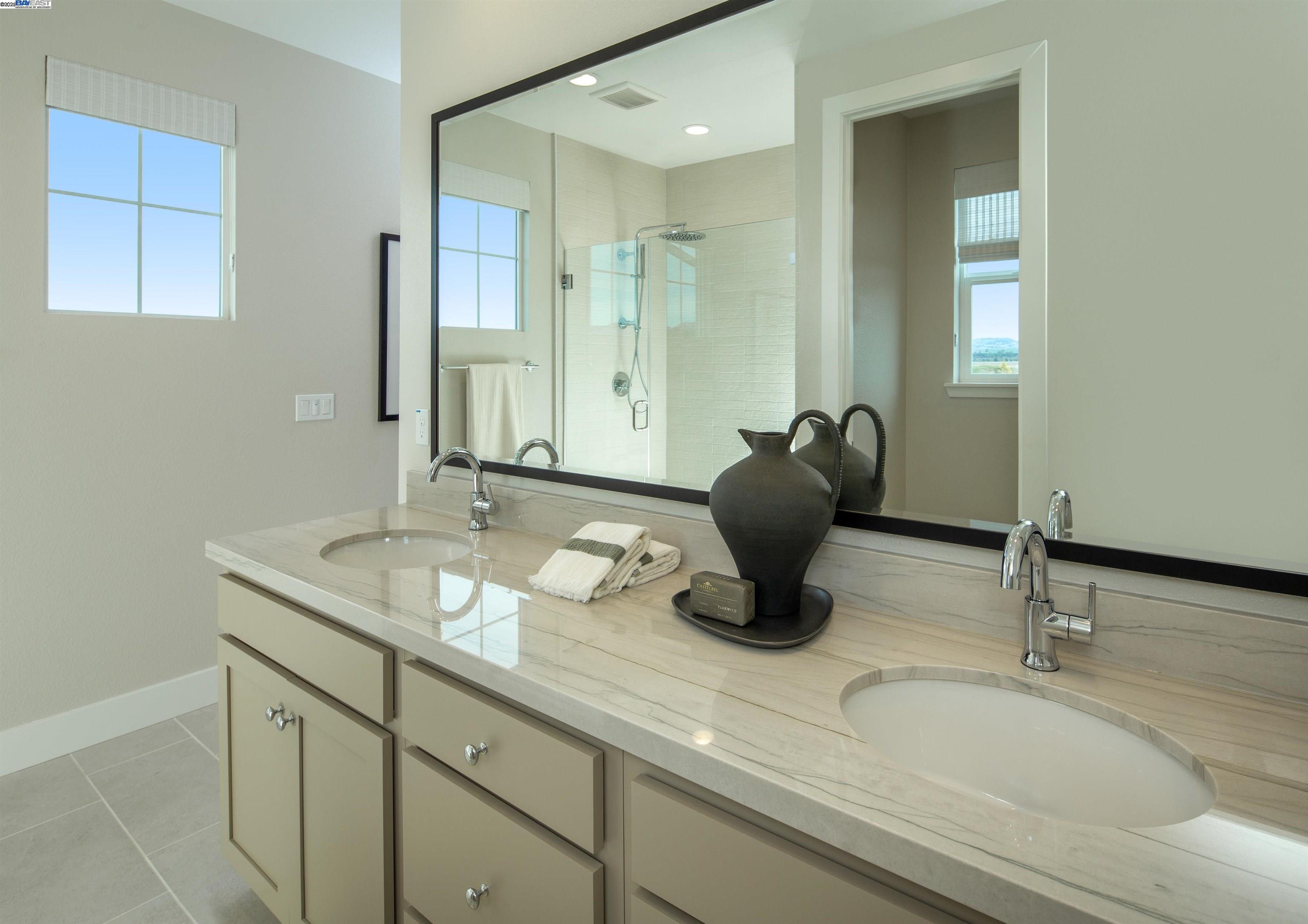 Detail Gallery Image 12 of 15 For 110 Compass Drive, Napa,  CA 94558 - 4 Beds | 3/1 Baths