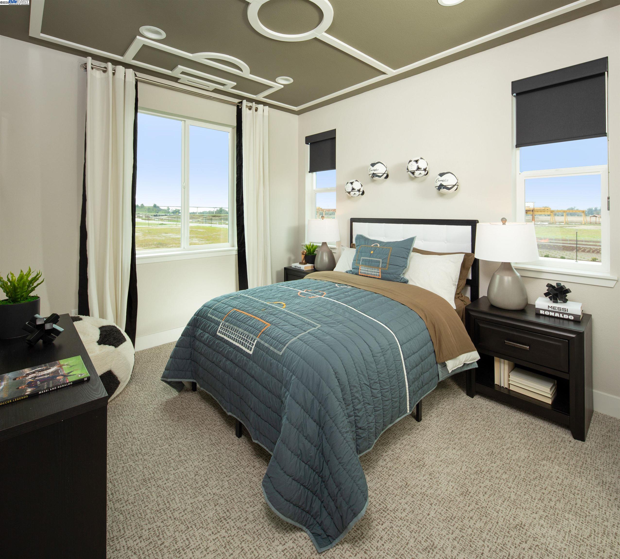 Detail Gallery Image 13 of 15 For 110 Compass Drive, Napa,  CA 94558 - 4 Beds | 3/1 Baths