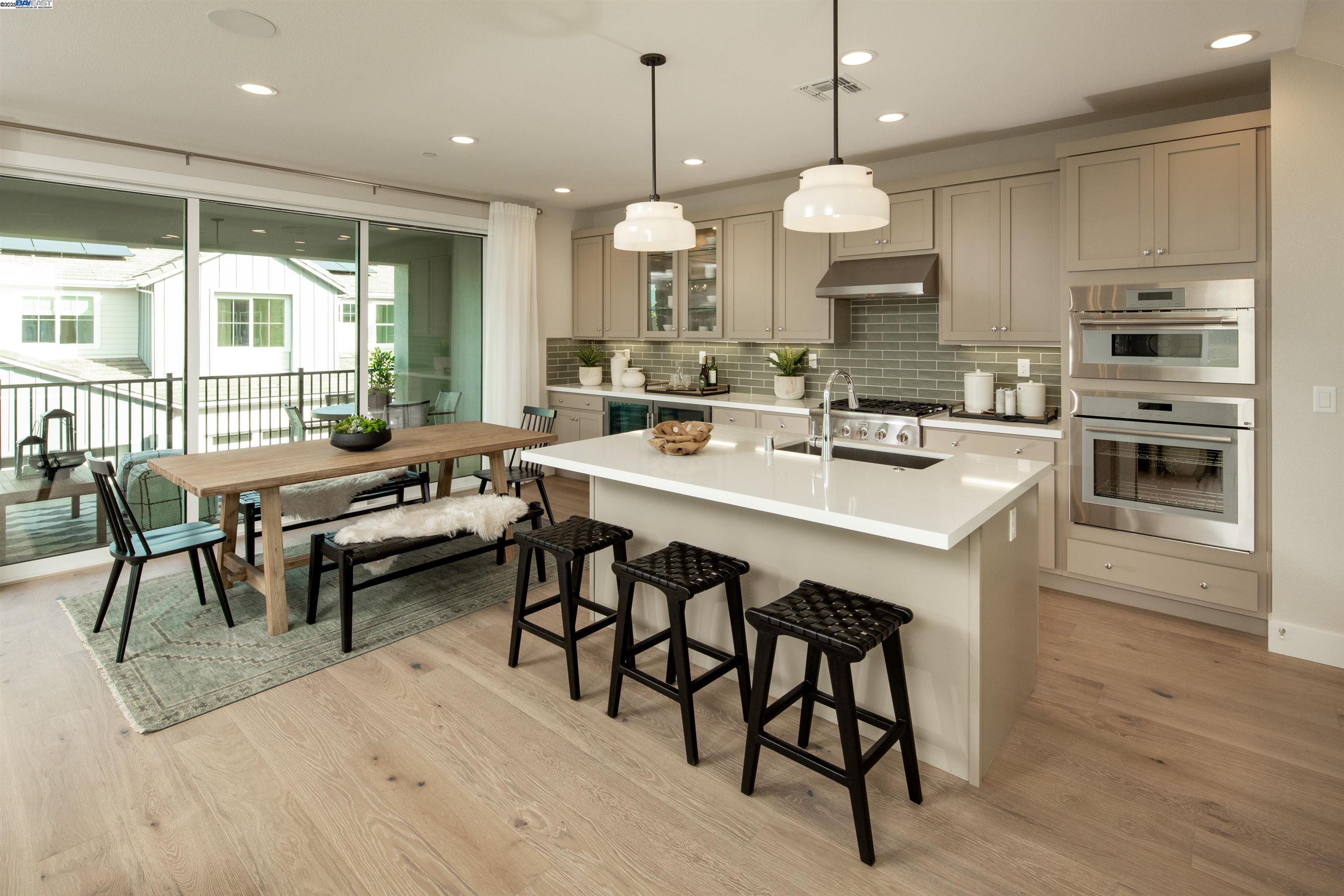Detail Gallery Image 9 of 15 For 110 Compass Drive, Napa,  CA 94558 - 4 Beds | 3/1 Baths