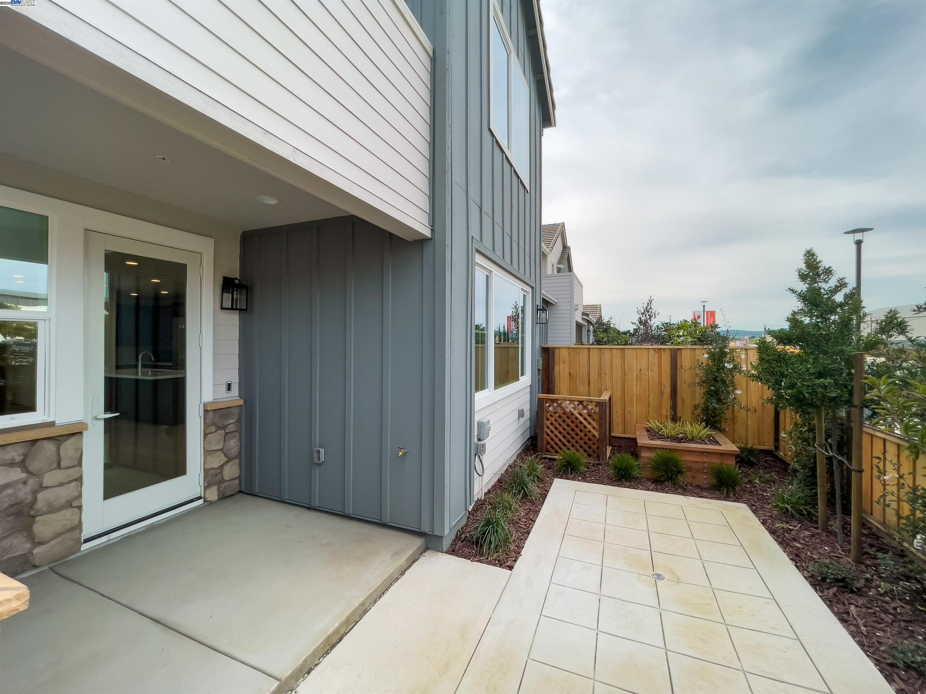 Detail Gallery Image 13 of 29 For 101 Ripple Way #1704,  Napa,  CA 94558 - 4 Beds | 3 Baths