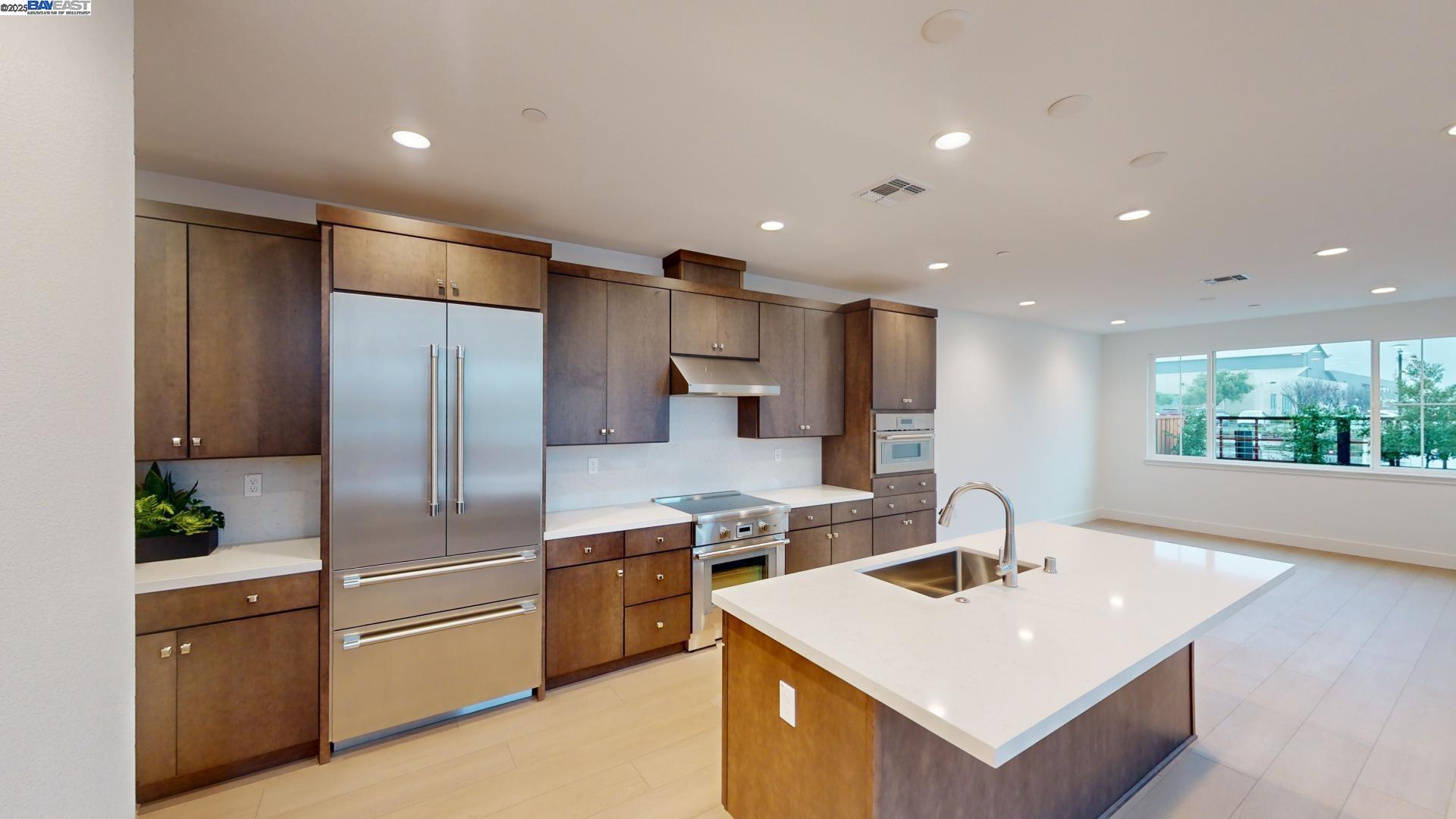 Detail Gallery Image 16 of 29 For 101 Ripple Way #1704,  Napa,  CA 94558 - 4 Beds | 3 Baths
