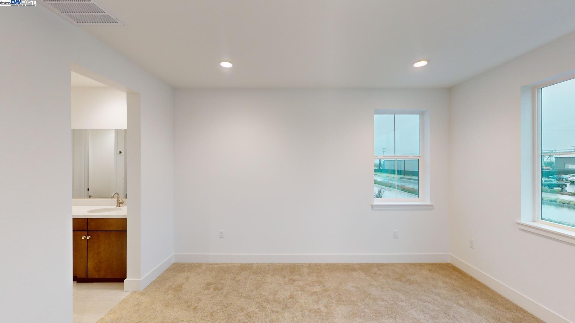 Detail Gallery Image 28 of 29 For 101 Ripple Way #1704,  Napa,  CA 94558 - 4 Beds | 3 Baths