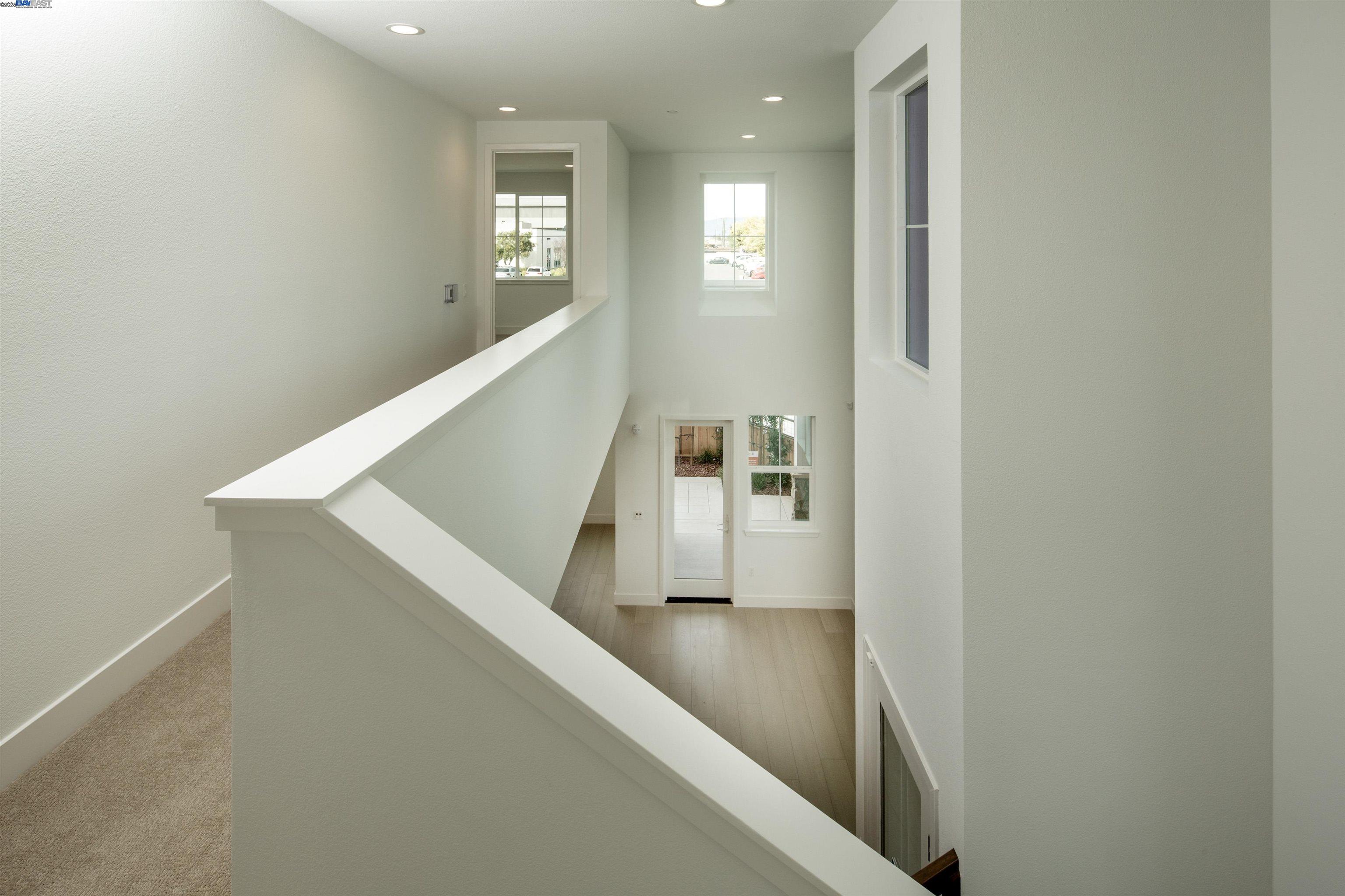 Detail Gallery Image 10 of 29 For 101 Ripple Way #1704,  Napa,  CA 94558 - 4 Beds | 3 Baths
