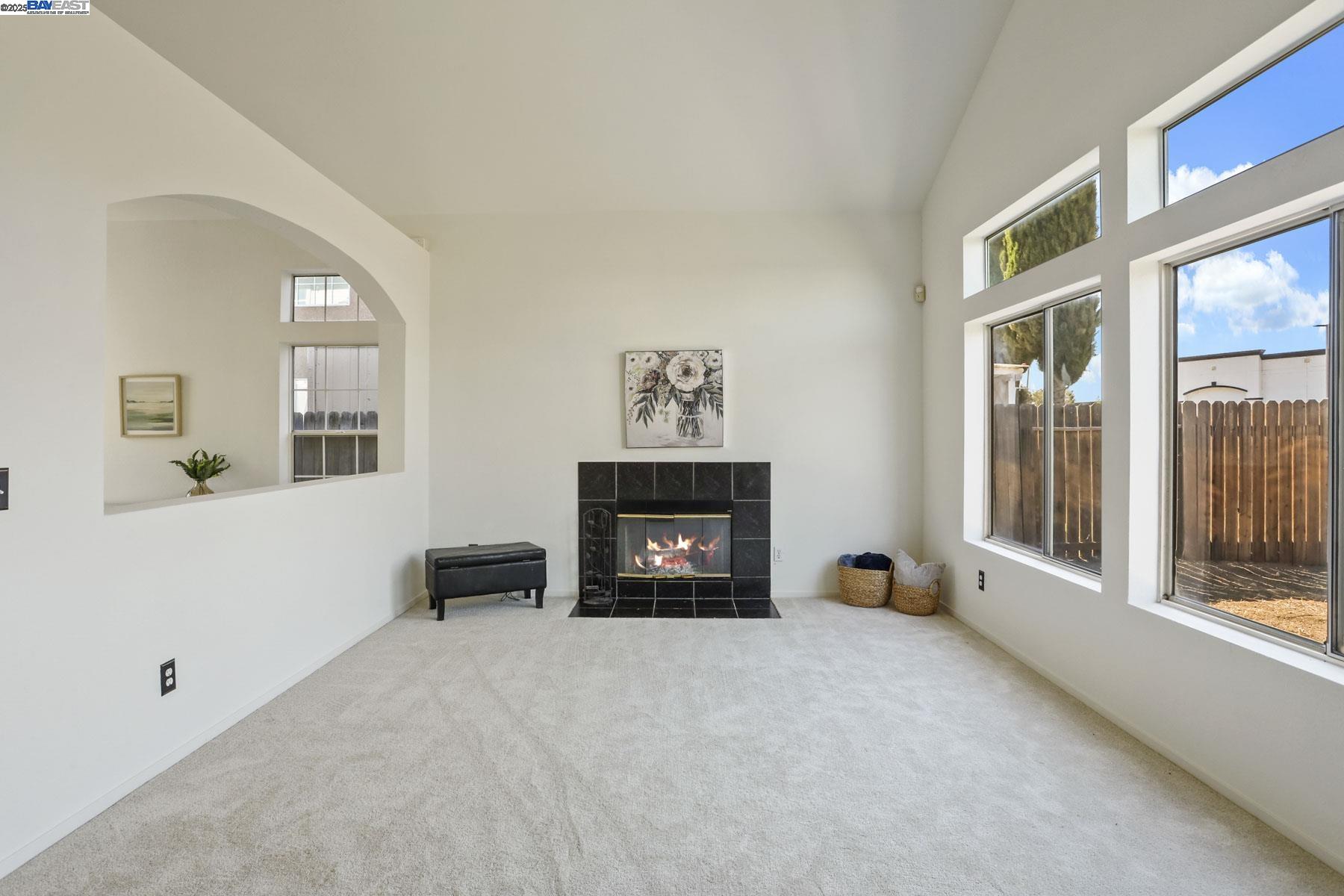 Detail Gallery Image 11 of 45 For 1830 Laurelgrove Ln, Tracy,  CA 95376 - 3 Beds | 2/1 Baths