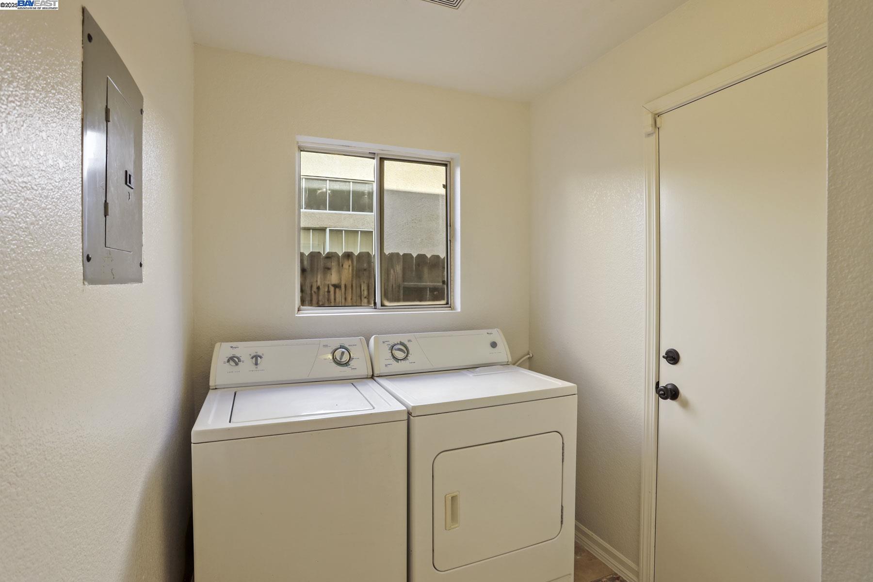 Detail Gallery Image 25 of 45 For 1830 Laurelgrove Ln, Tracy,  CA 95376 - 3 Beds | 2/1 Baths