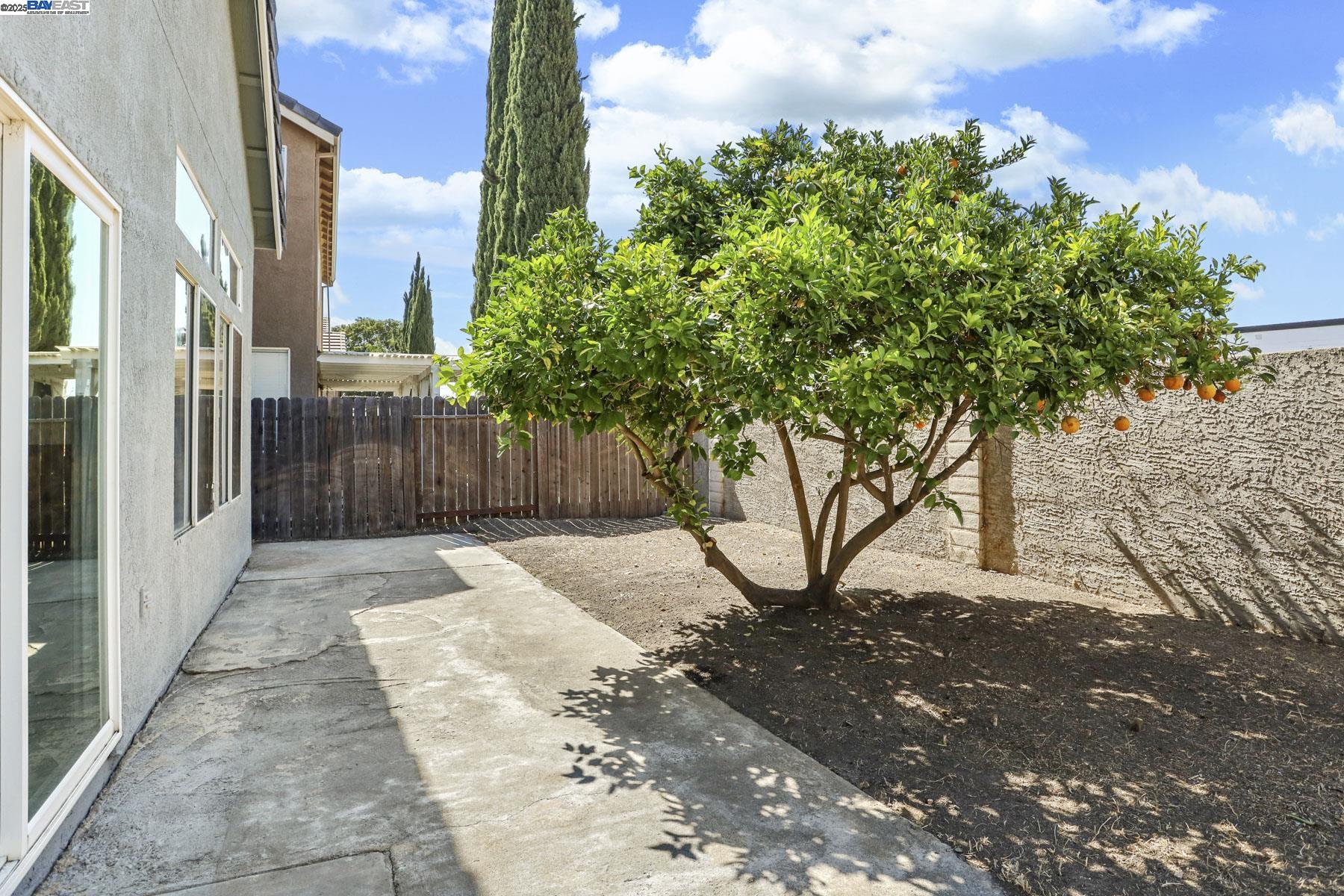 Detail Gallery Image 42 of 45 For 1830 Laurelgrove Ln, Tracy,  CA 95376 - 3 Beds | 2/1 Baths
