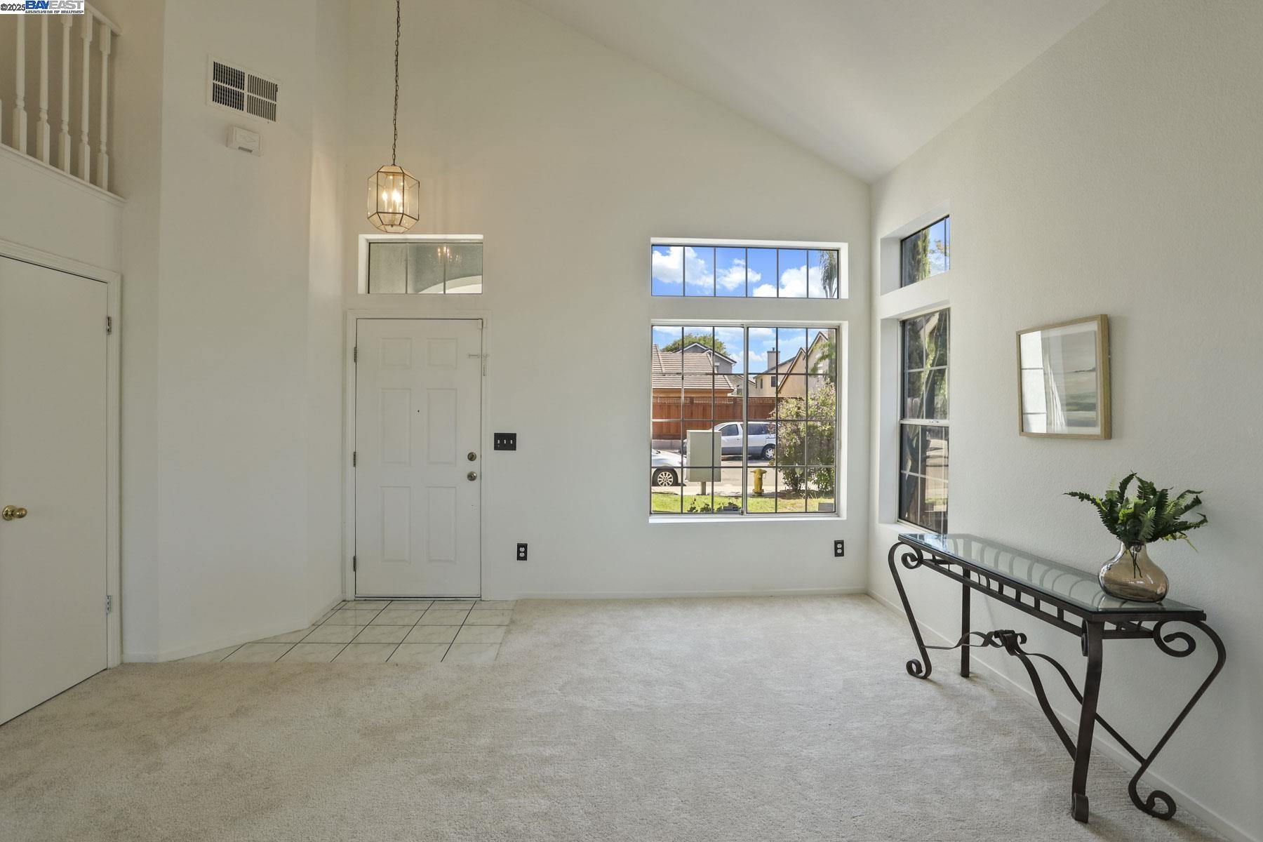 Detail Gallery Image 8 of 45 For 1830 Laurelgrove Ln, Tracy,  CA 95376 - 3 Beds | 2/1 Baths