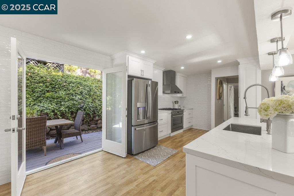Detail Gallery Image 18 of 49 For 1666 Green Valley, Danville,  CA 94526 - 3 Beds | 2/1 Baths