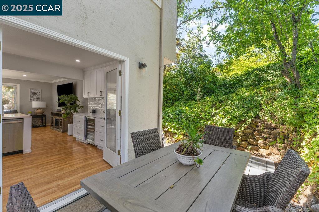 Detail Gallery Image 20 of 49 For 1666 Green Valley, Danville,  CA 94526 - 3 Beds | 2/1 Baths