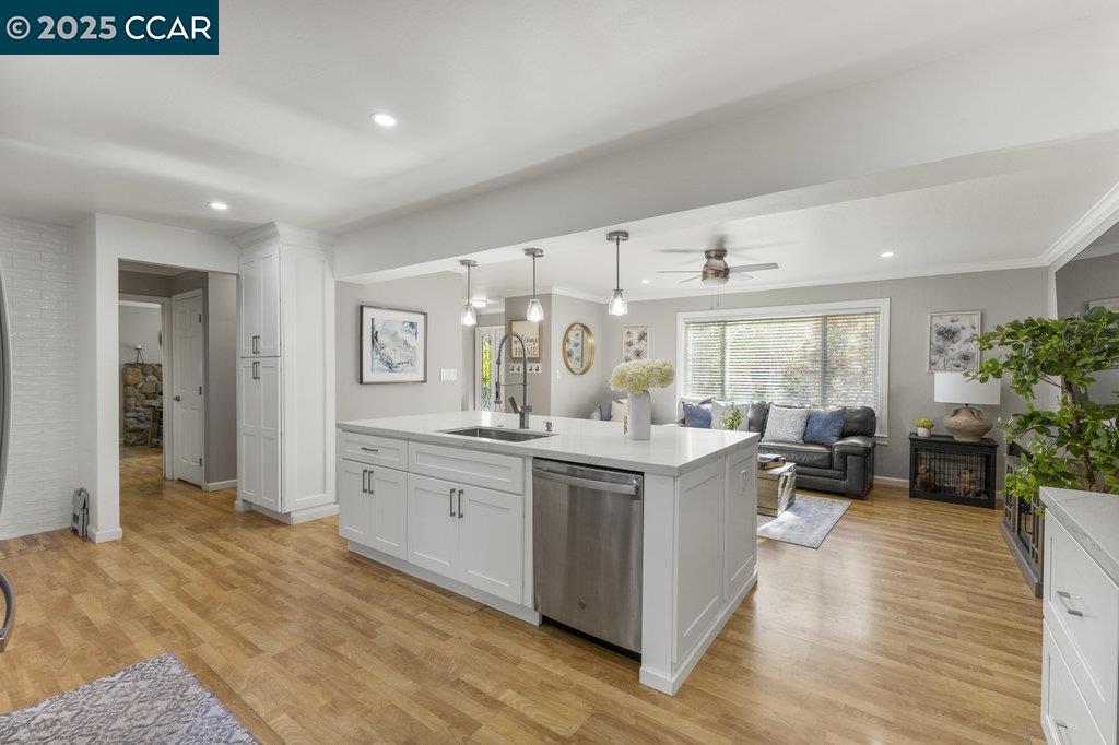Detail Gallery Image 25 of 49 For 1666 Green Valley, Danville,  CA 94526 - 3 Beds | 2/1 Baths