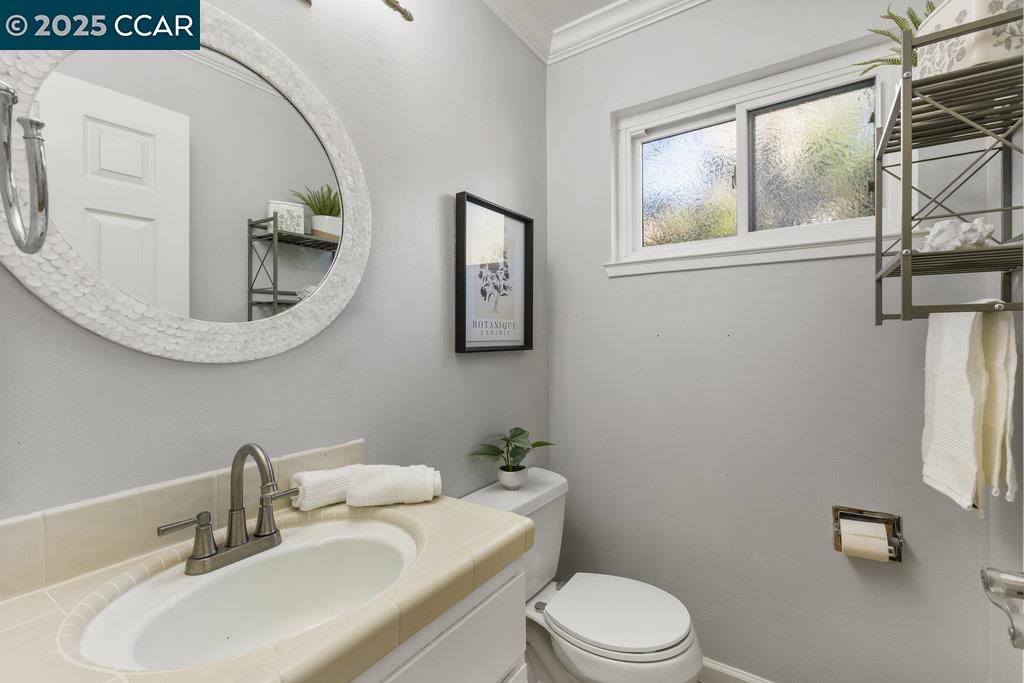 Detail Gallery Image 27 of 49 For 1666 Green Valley, Danville,  CA 94526 - 3 Beds | 2/1 Baths