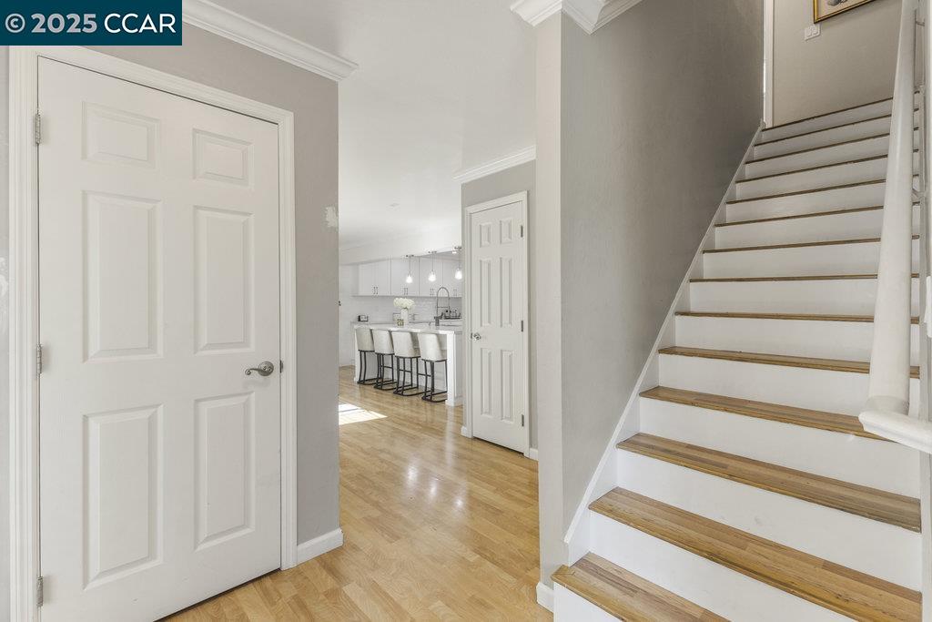 Detail Gallery Image 6 of 49 For 1666 Green Valley, Danville,  CA 94526 - 3 Beds | 2/1 Baths