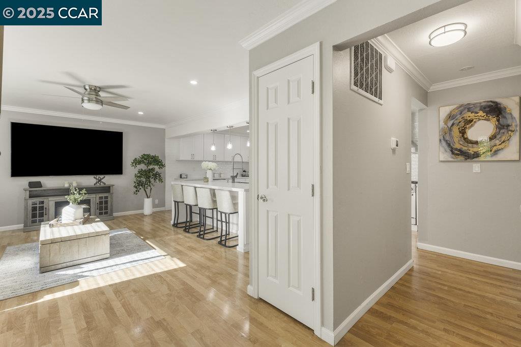 Detail Gallery Image 8 of 49 For 1666 Green Valley, Danville,  CA 94526 - 3 Beds | 2/1 Baths