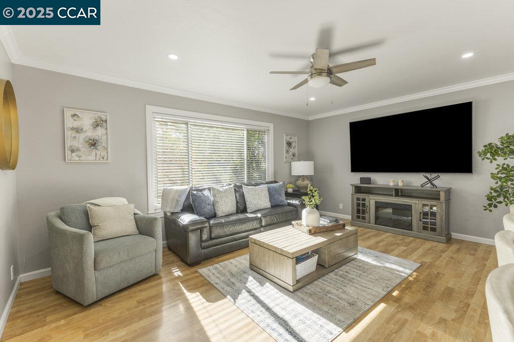 Detail Gallery Image 10 of 49 For 1666 Green Valley, Danville,  CA 94526 - 3 Beds | 2/1 Baths