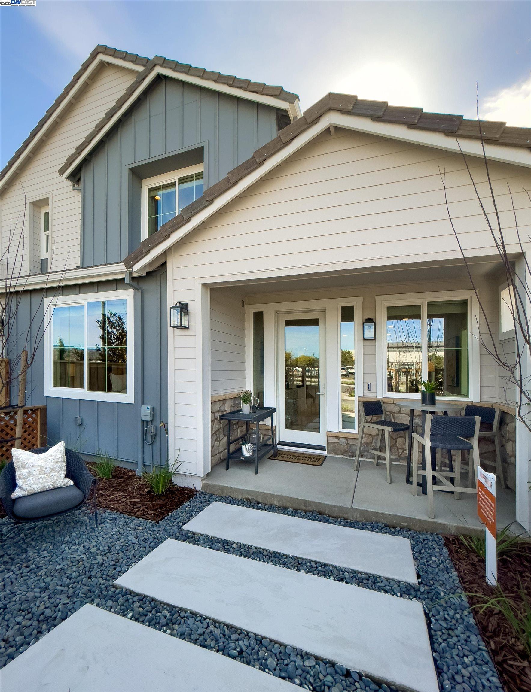 Detail Gallery Image 1 of 20 For 119 Compass Drive #1803,  Napa,  CA 94558 - 4 Beds | 2/1 Baths