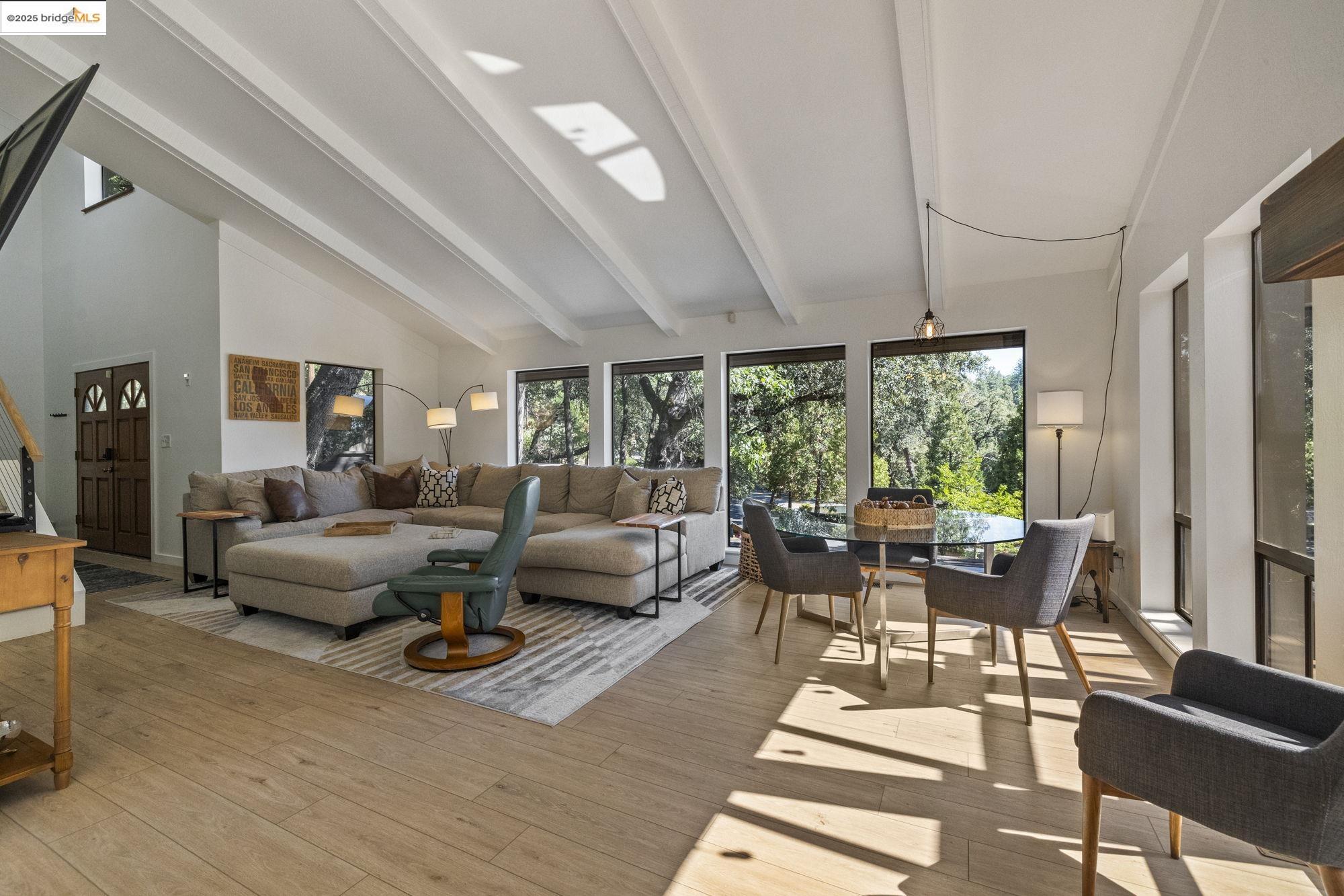 Detail Gallery Image 4 of 44 For 22296 Ponderosa Dr, Twain Harte,  CA 95383 - 3 Beds | 2 Baths