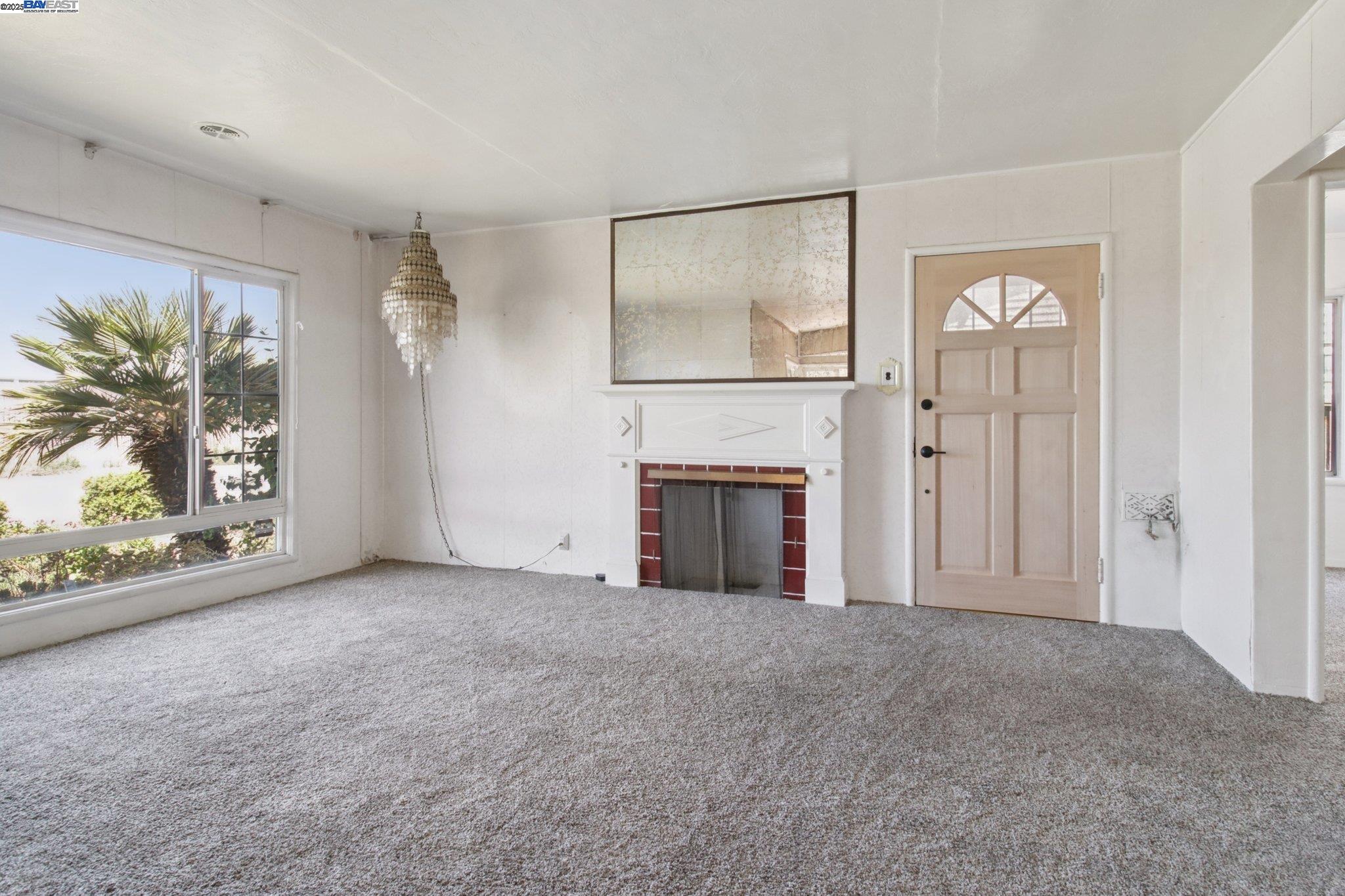 Detail Gallery Image 5 of 42 For 151 Central Ave, Alameda,  CA 94501 - 3 Beds | 1 Baths