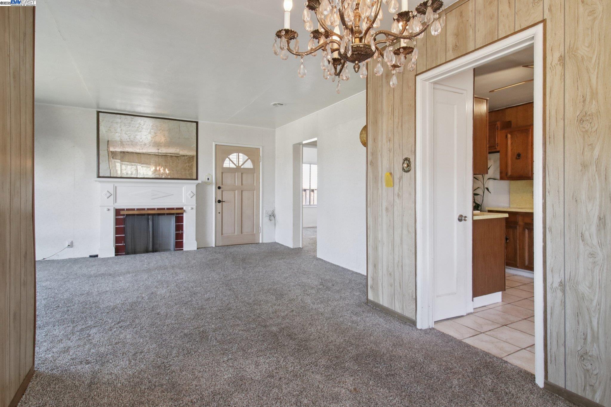 Detail Gallery Image 8 of 42 For 151 Central Ave, Alameda,  CA 94501 - 3 Beds | 1 Baths