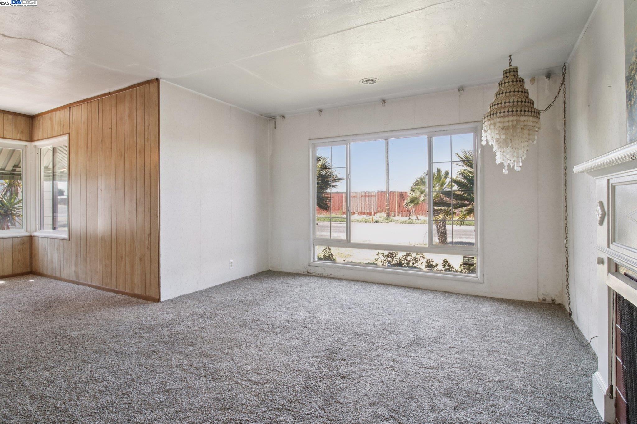Detail Gallery Image 9 of 42 For 151 Central Ave, Alameda,  CA 94501 - 3 Beds | 1 Baths