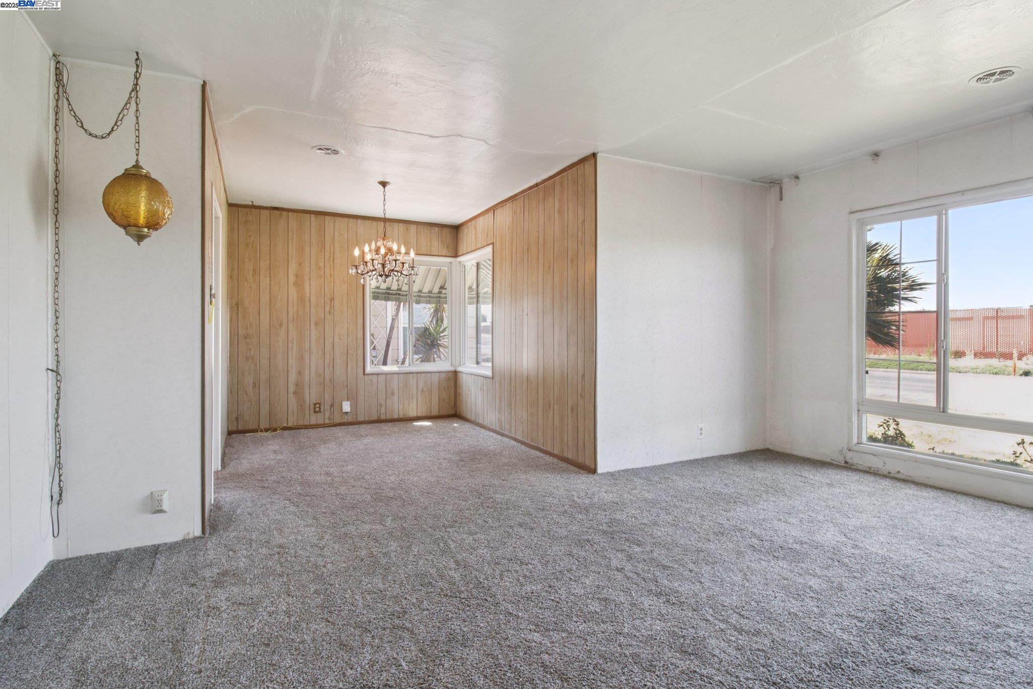 Detail Gallery Image 10 of 42 For 151 Central Ave, Alameda,  CA 94501 - 3 Beds | 1 Baths