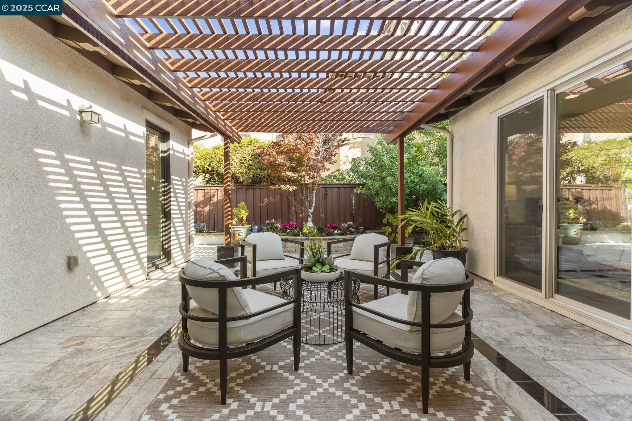 Detail Gallery Image 4 of 60 For 7509 Balmoral Way, San Ramon,  CA 94582 - 7 Beds | 5 Baths