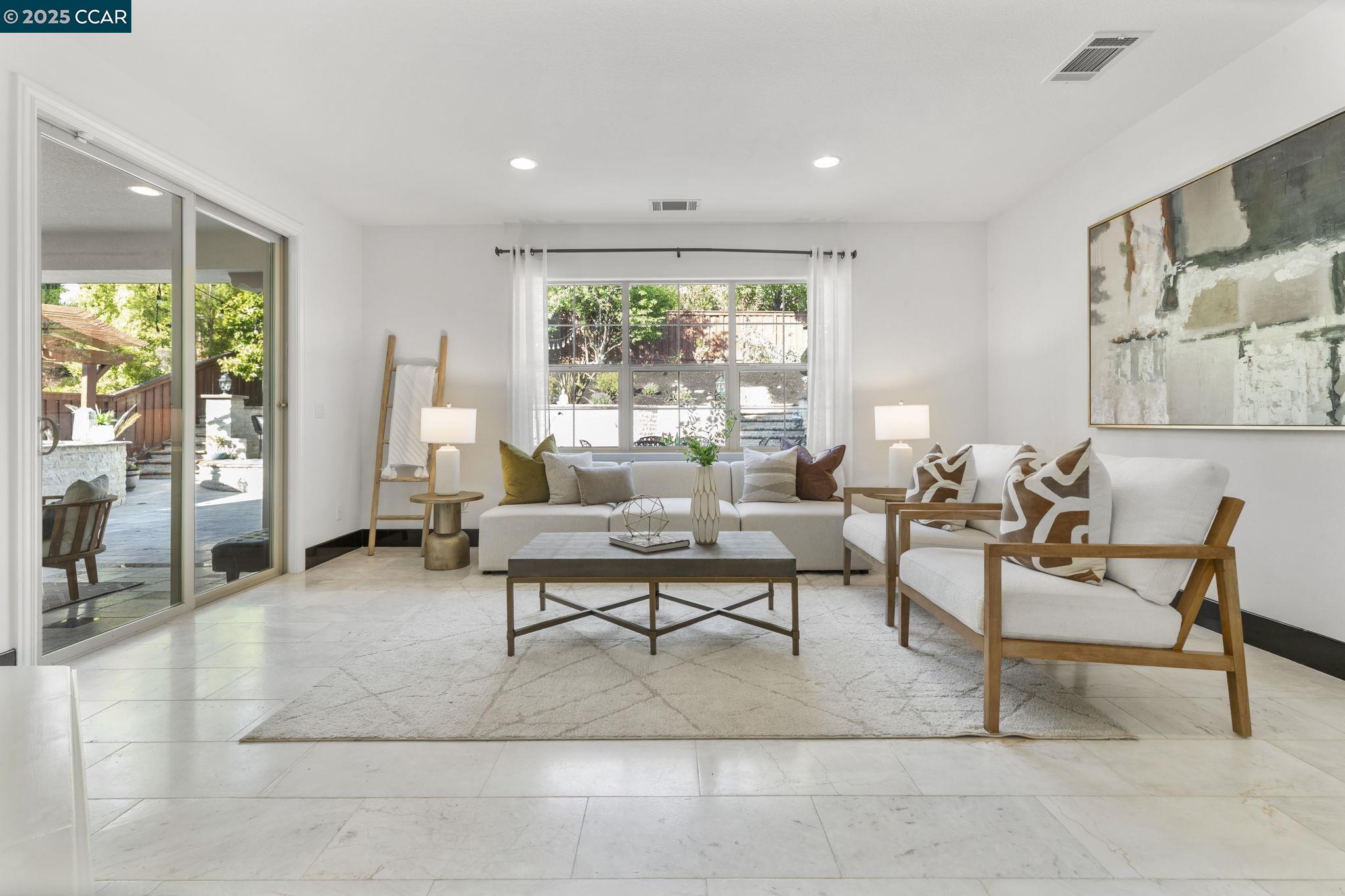 Detail Gallery Image 10 of 60 For 7509 Balmoral Way, San Ramon,  CA 94582 - 7 Beds | 5 Baths