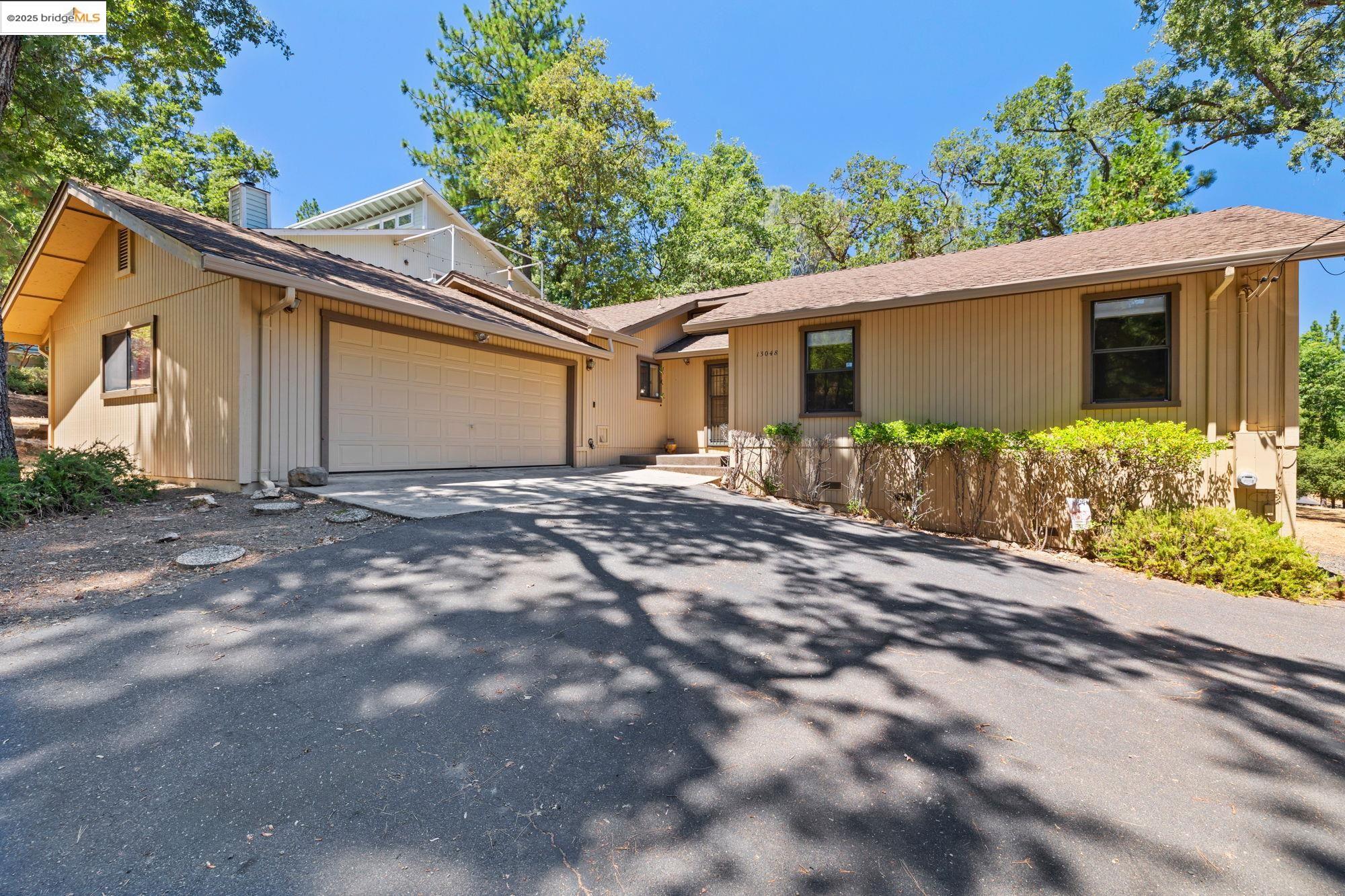 Detail Gallery Image 2 of 60 For 13048 Jackson Mill Dr, Groveland,  CA 95321 - 3 Beds | 2 Baths