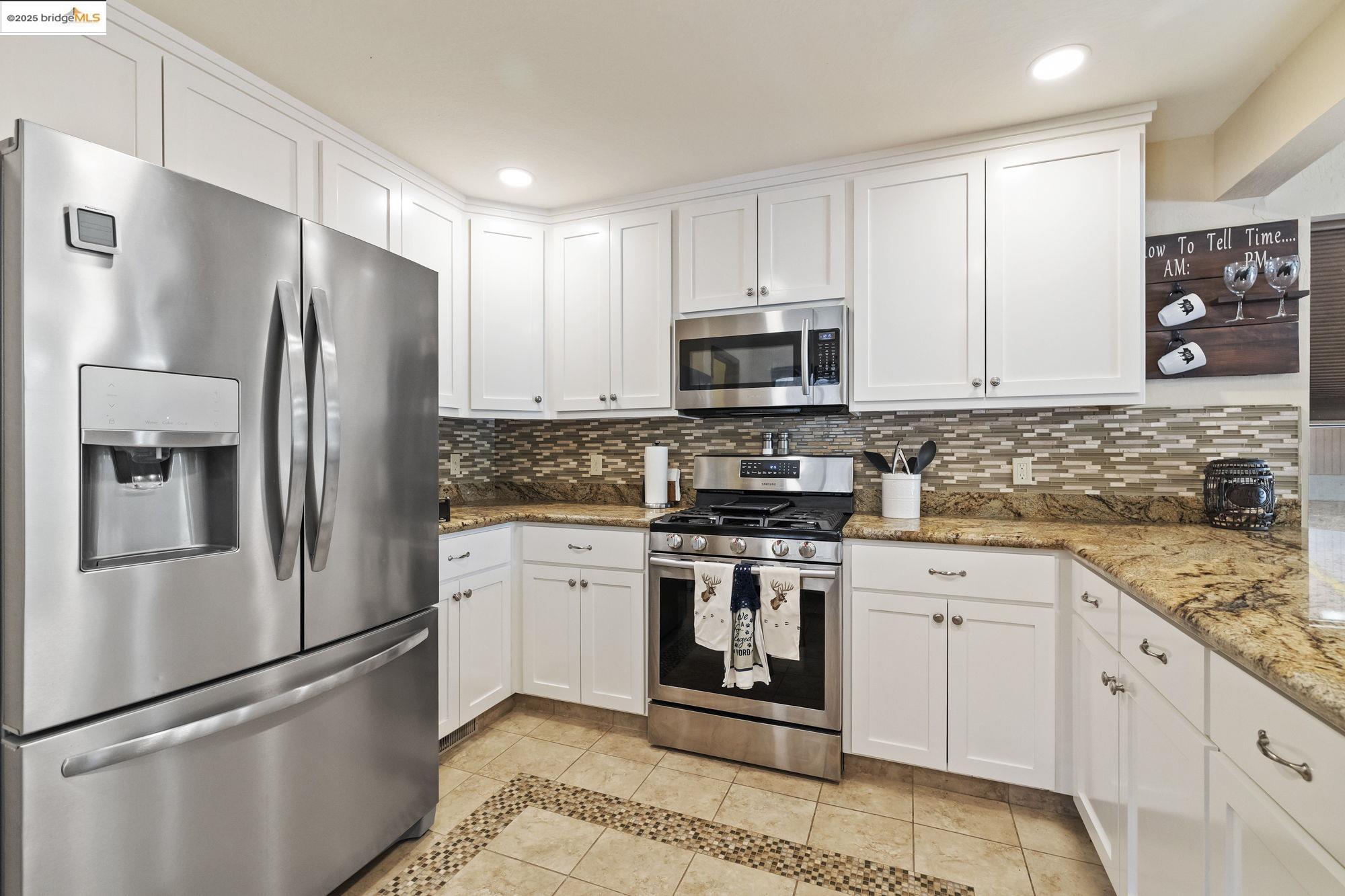 Detail Gallery Image 15 of 60 For 13048 Jackson Mill Dr, Groveland,  CA 95321 - 3 Beds | 2 Baths
