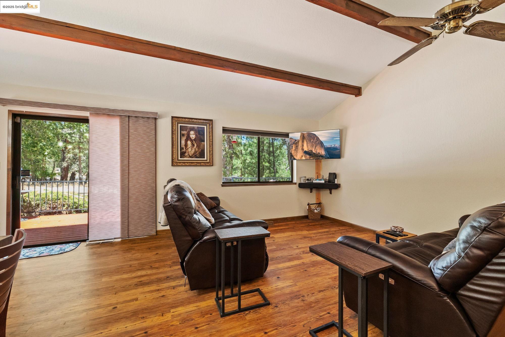 Detail Gallery Image 7 of 60 For 13048 Jackson Mill Dr, Groveland,  CA 95321 - 3 Beds | 2 Baths