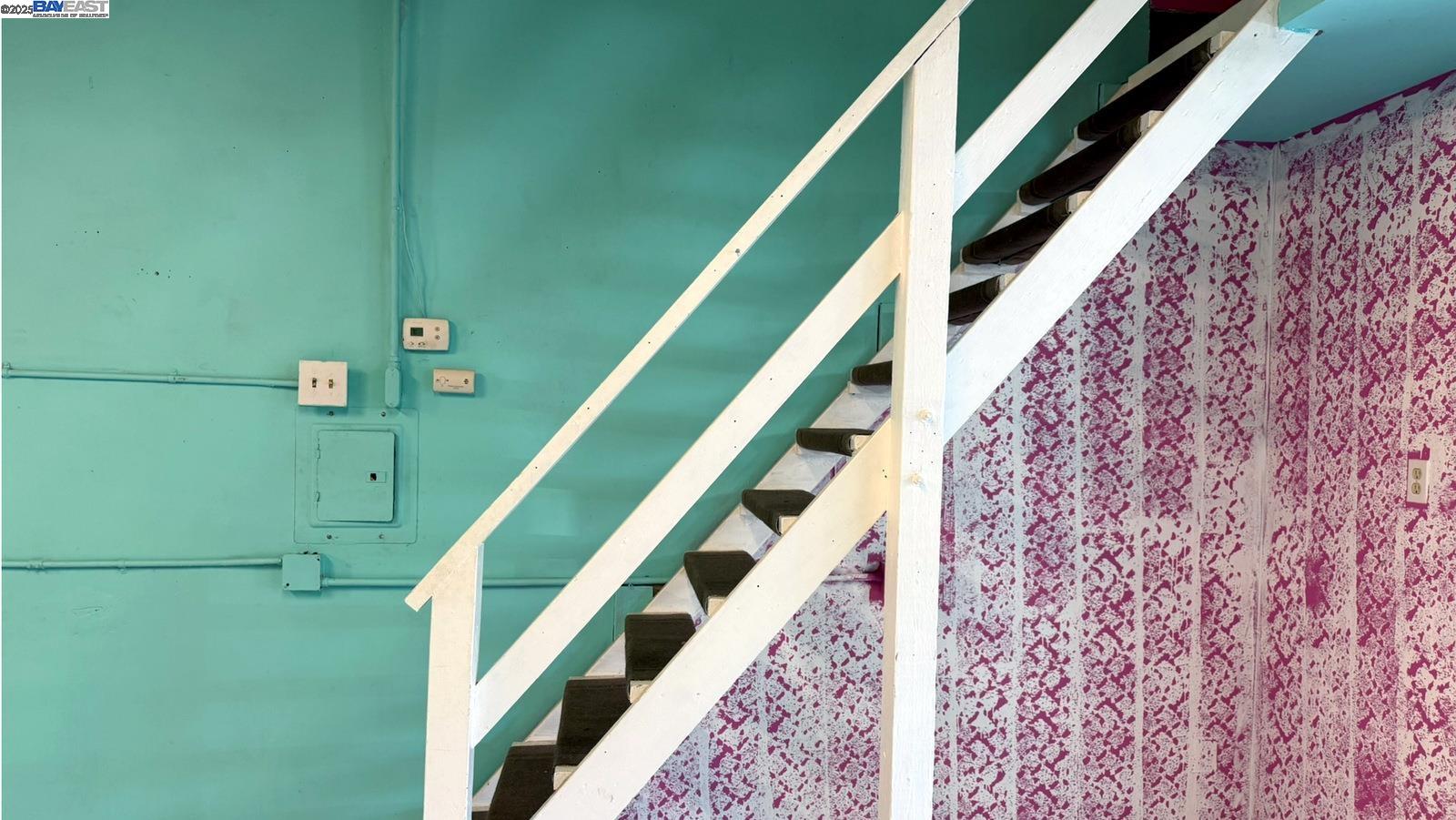 Detail Gallery Image 4 of 6 For 800 1st Street, Benicia,  CA 94510 - – Beds | – Baths