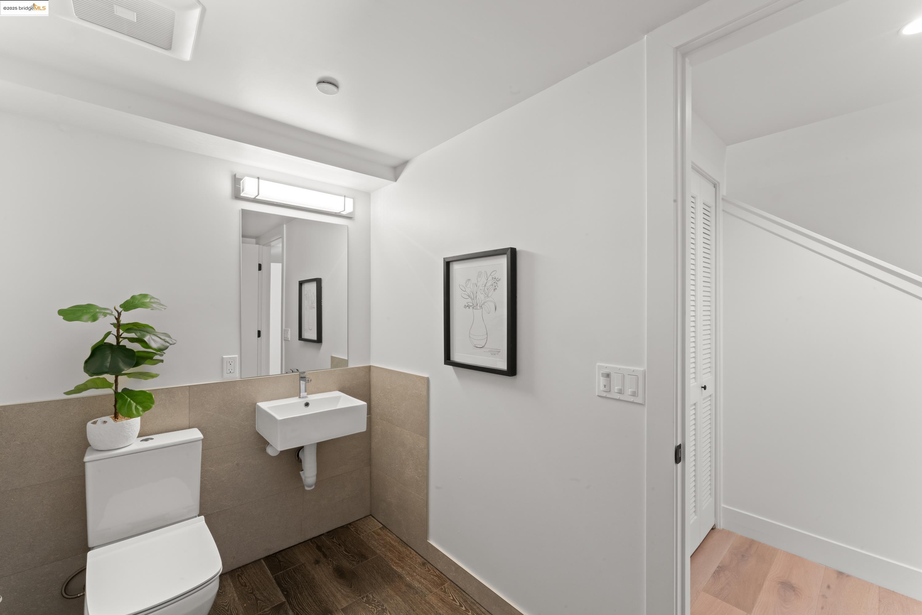 Detail Gallery Image 11 of 49 For 2747 San Pablo Avenue #217,  Berkeley,  CA 94702 - 1 Beds | 1/1 Baths