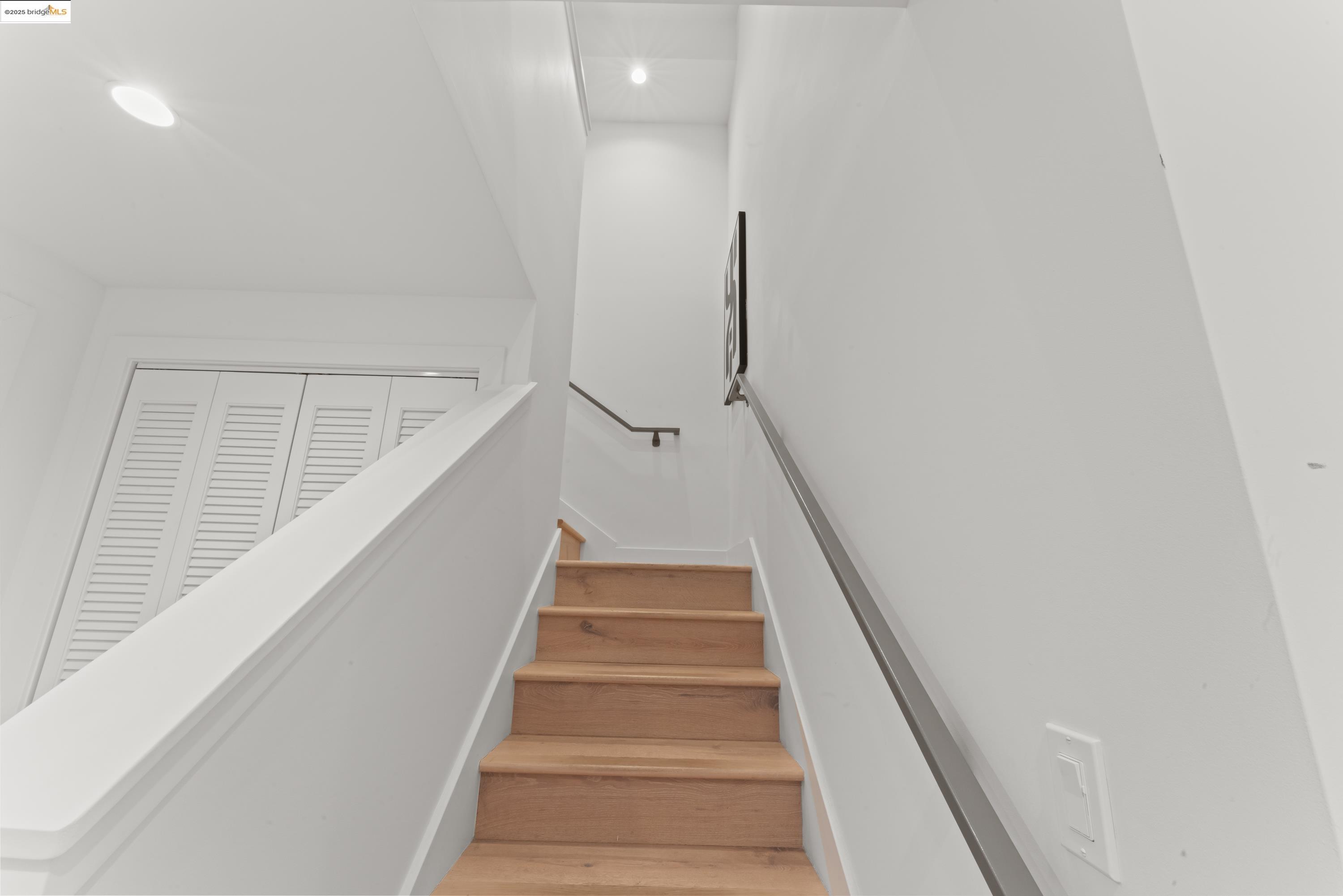 Detail Gallery Image 12 of 49 For 2747 San Pablo Avenue #217,  Berkeley,  CA 94702 - 1 Beds | 1/1 Baths