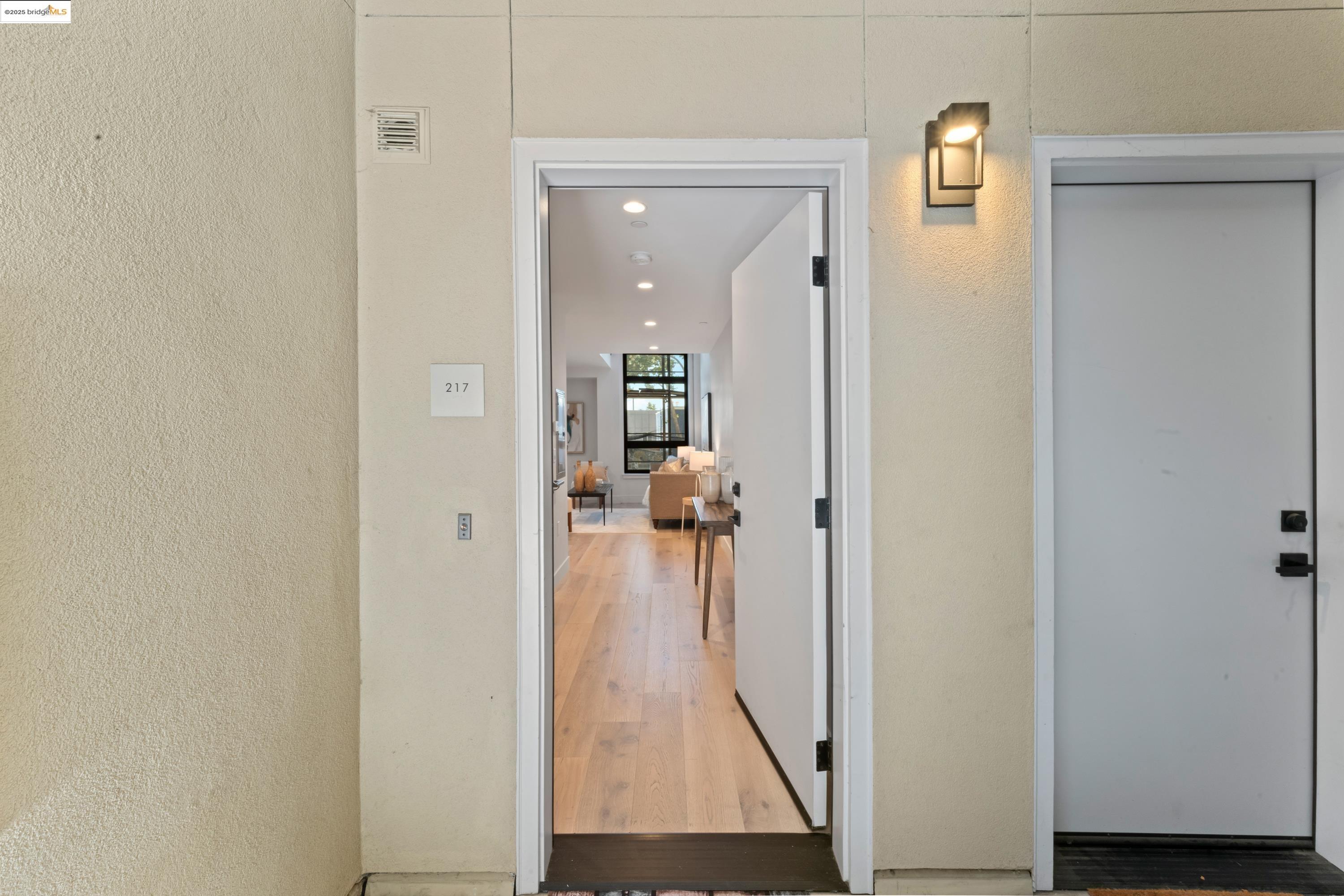 Detail Gallery Image 24 of 49 For 2747 San Pablo Avenue #217,  Berkeley,  CA 94702 - 1 Beds | 1/1 Baths