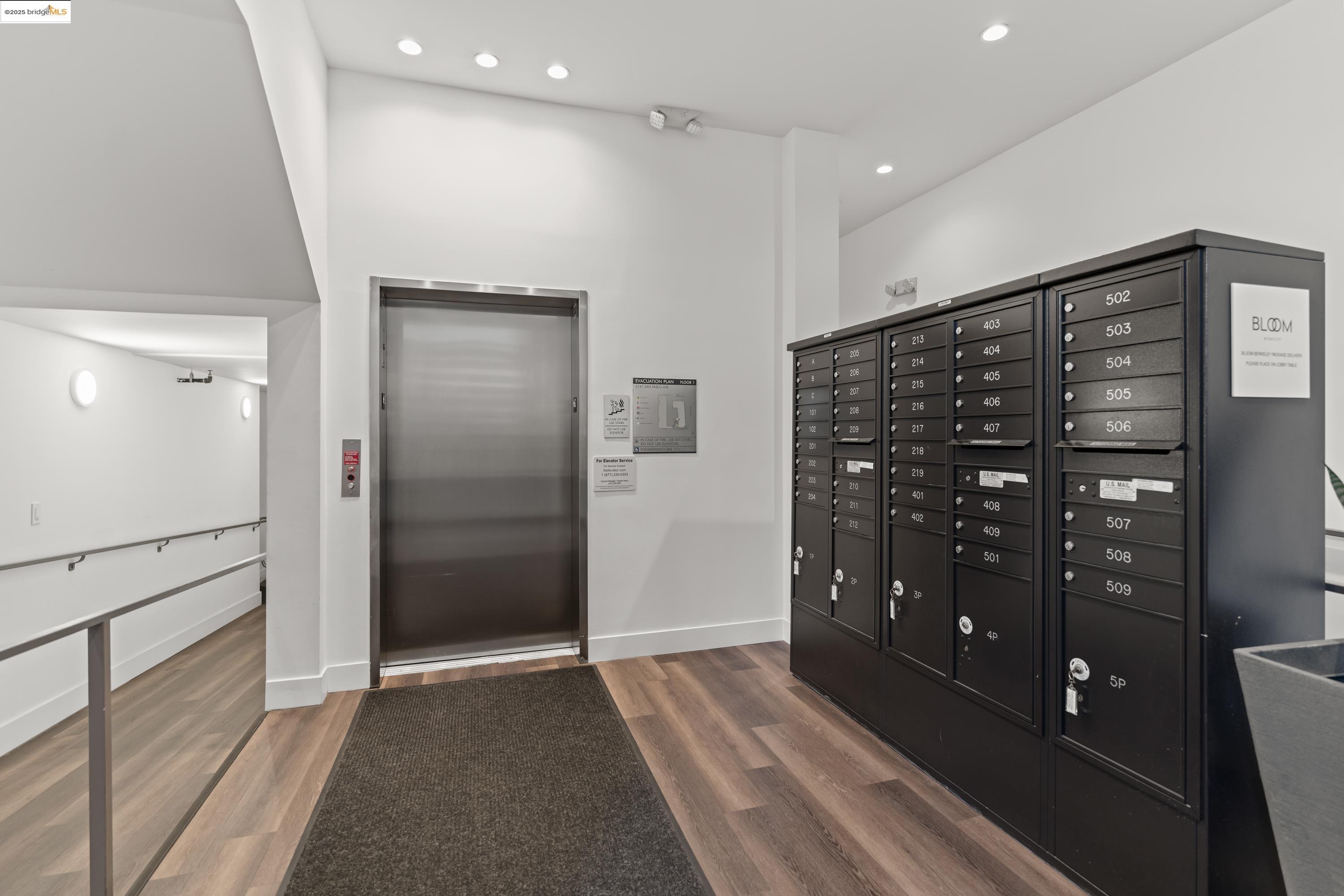 Detail Gallery Image 26 of 49 For 2747 San Pablo Avenue #217,  Berkeley,  CA 94702 - 1 Beds | 1/1 Baths