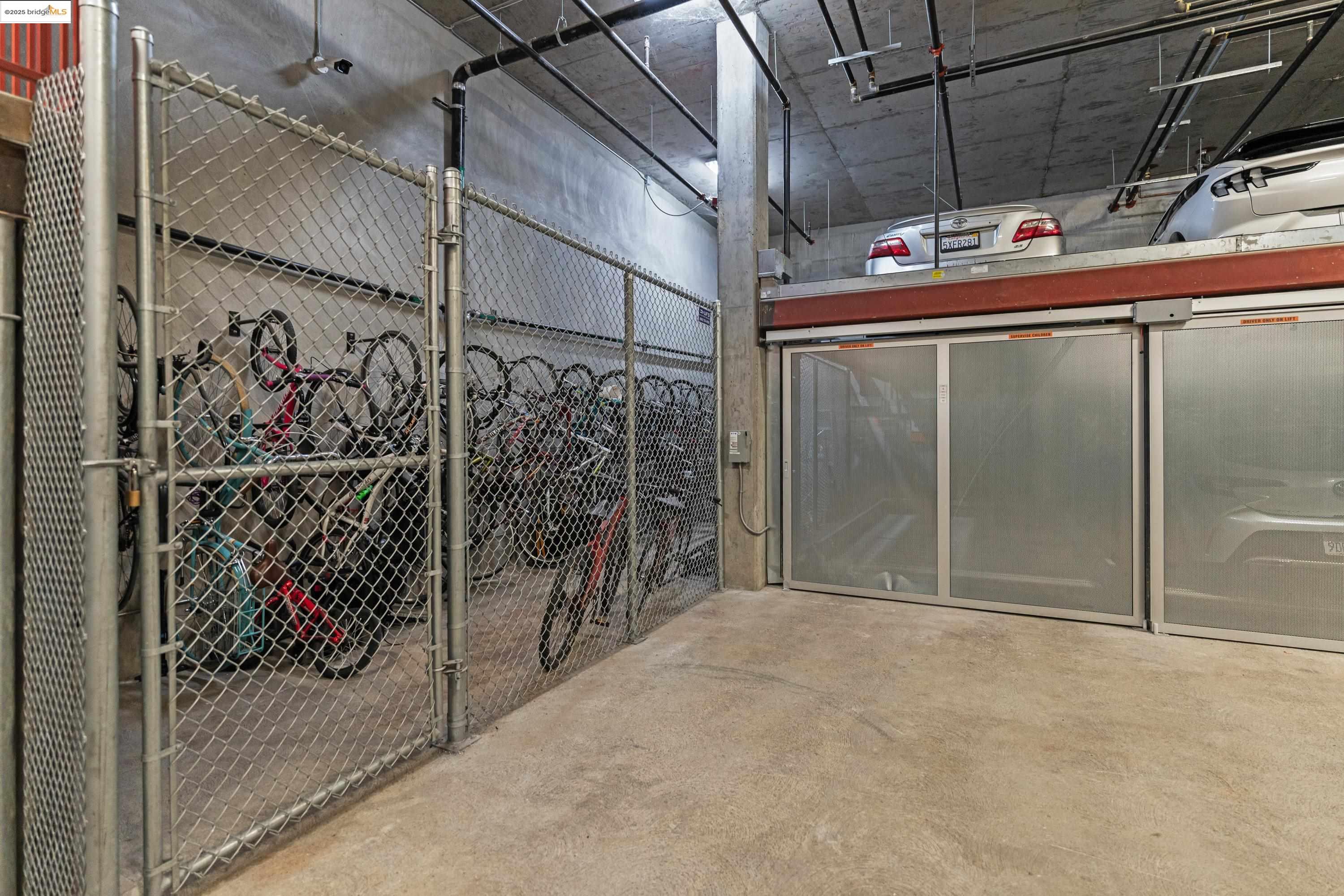 Detail Gallery Image 30 of 49 For 2747 San Pablo Avenue #217,  Berkeley,  CA 94702 - 1 Beds | 1/1 Baths