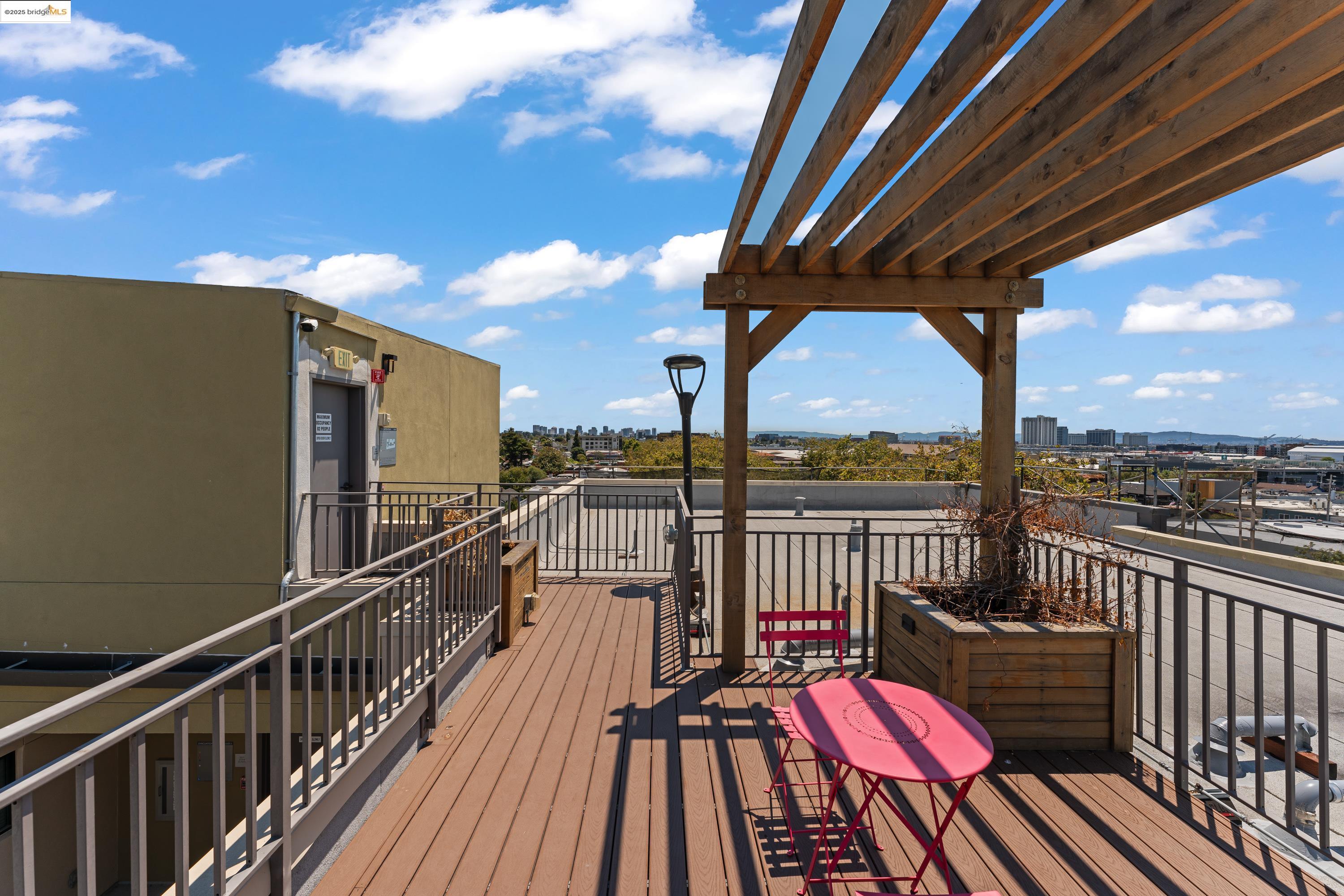 Detail Gallery Image 32 of 49 For 2747 San Pablo Avenue #217,  Berkeley,  CA 94702 - 1 Beds | 1/1 Baths