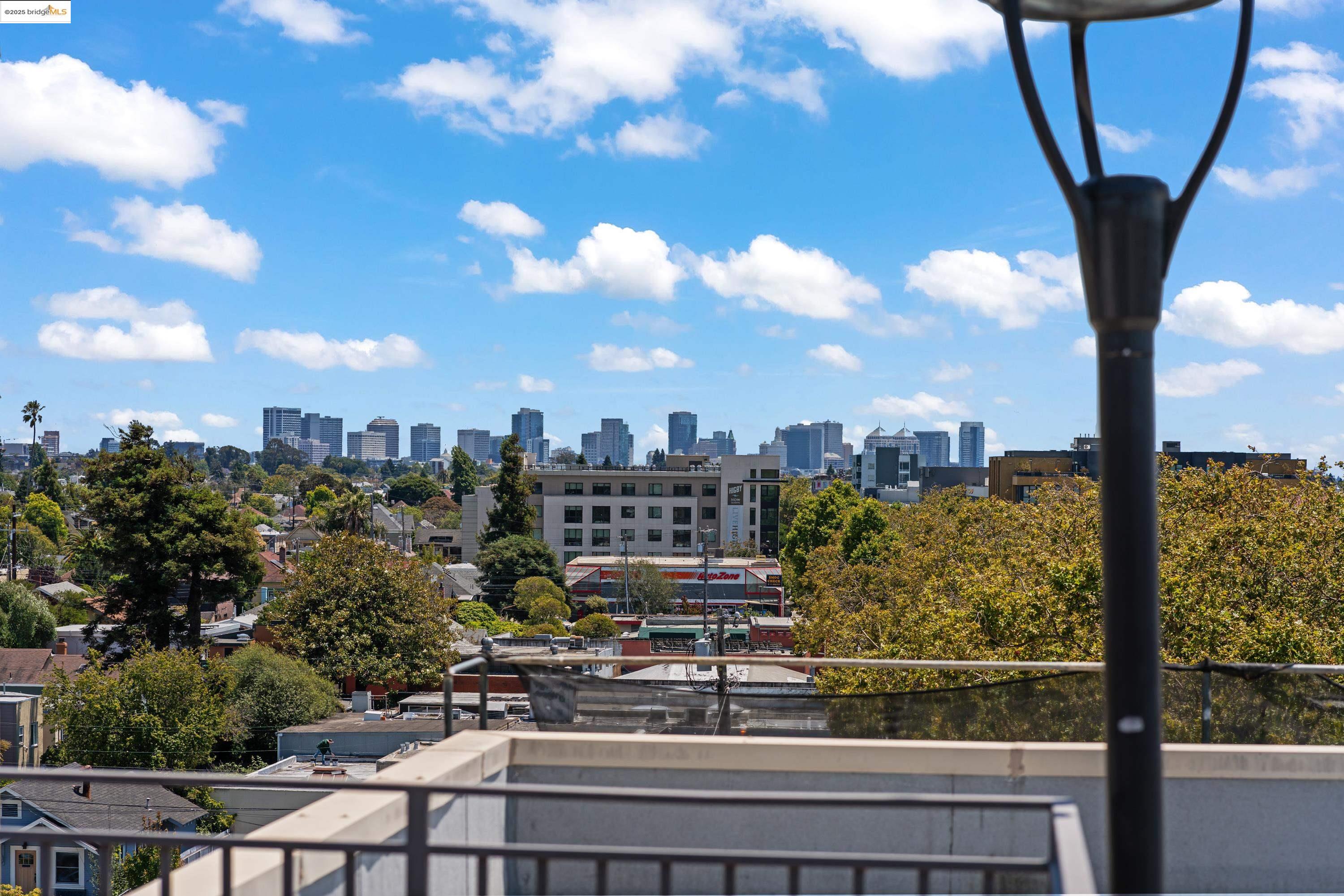 Detail Gallery Image 34 of 49 For 2747 San Pablo Avenue #217,  Berkeley,  CA 94702 - 1 Beds | 1/1 Baths
