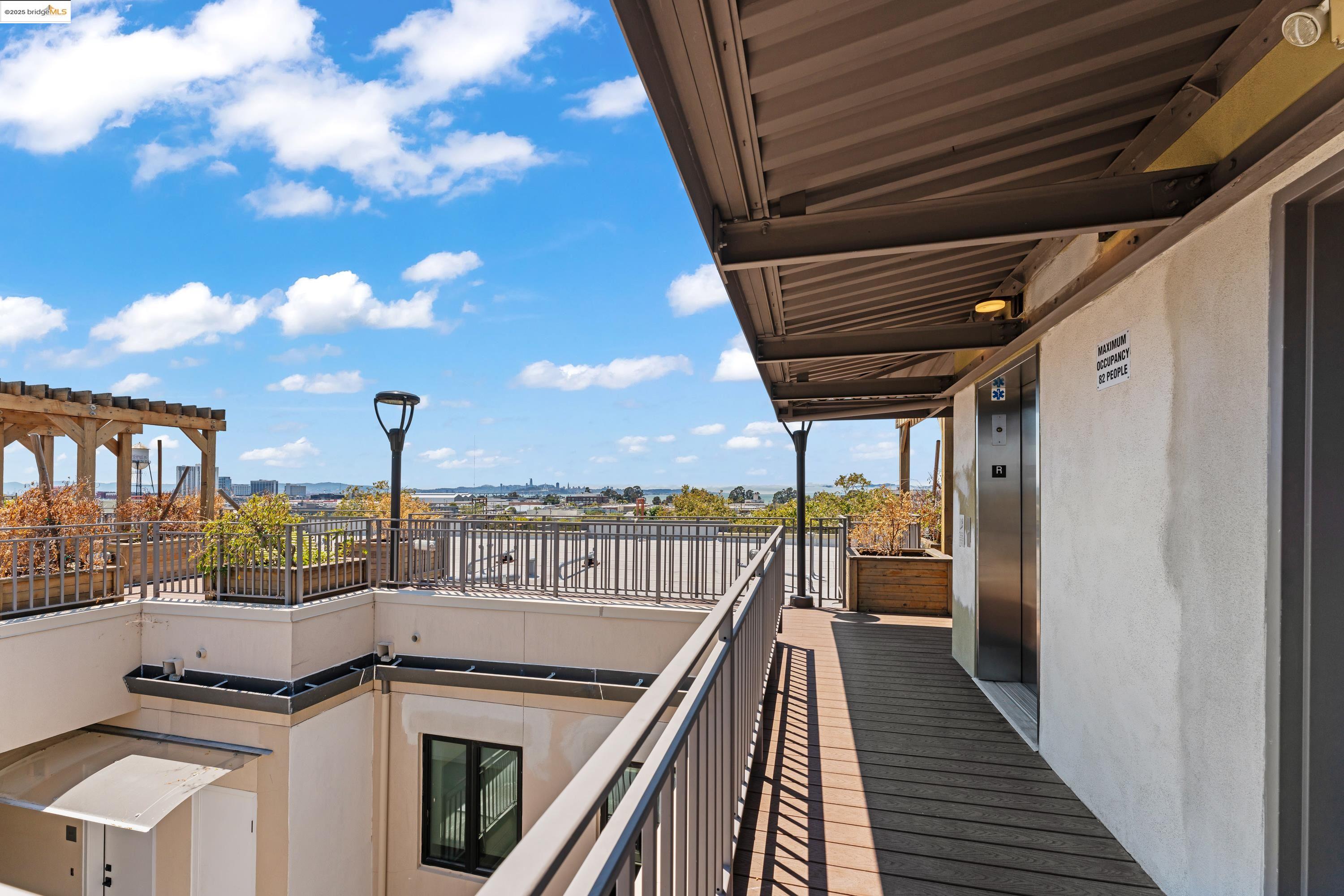 Detail Gallery Image 43 of 49 For 2747 San Pablo Avenue #217,  Berkeley,  CA 94702 - 1 Beds | 1/1 Baths