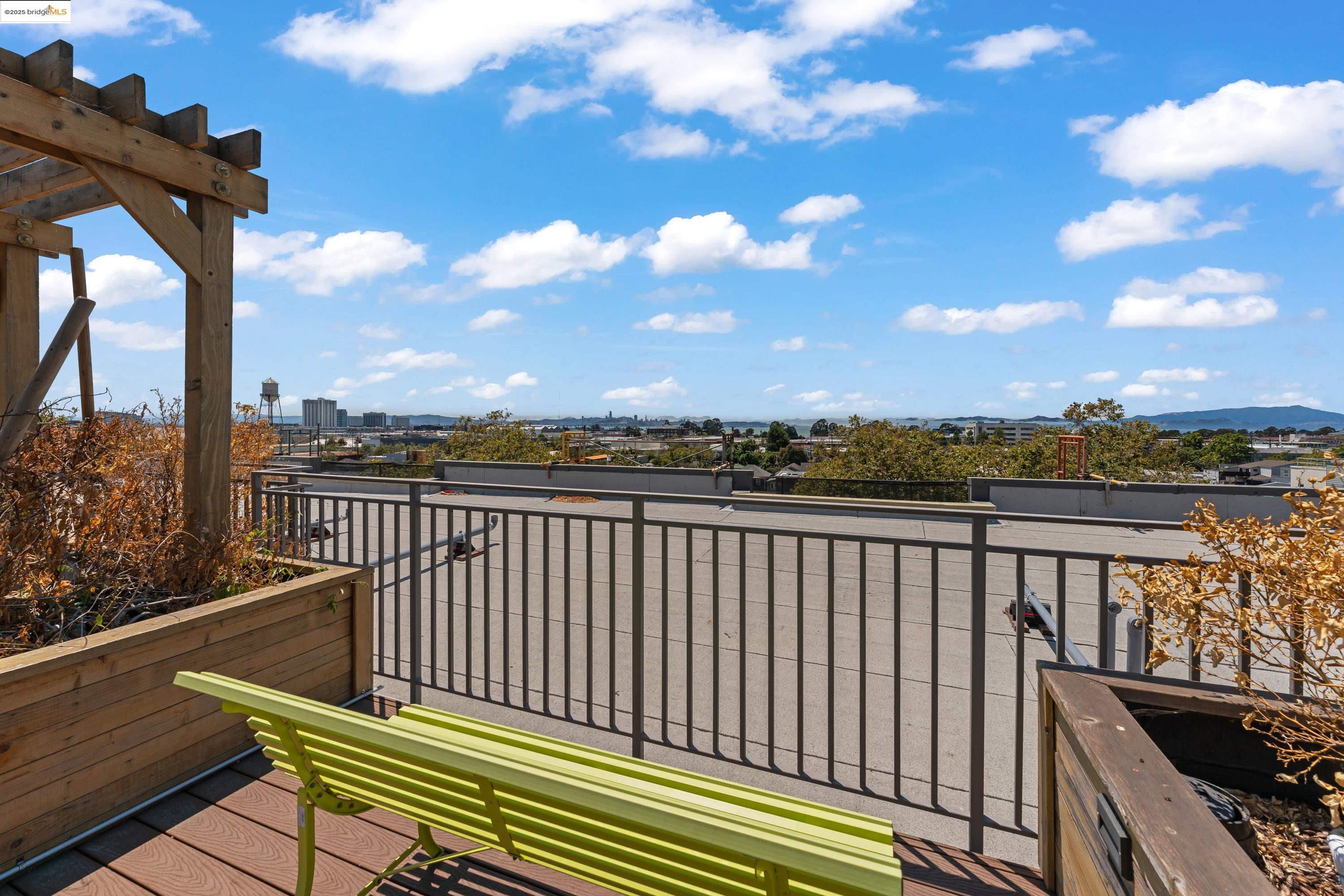 Detail Gallery Image 47 of 49 For 2747 San Pablo Avenue #217,  Berkeley,  CA 94702 - 1 Beds | 1/1 Baths