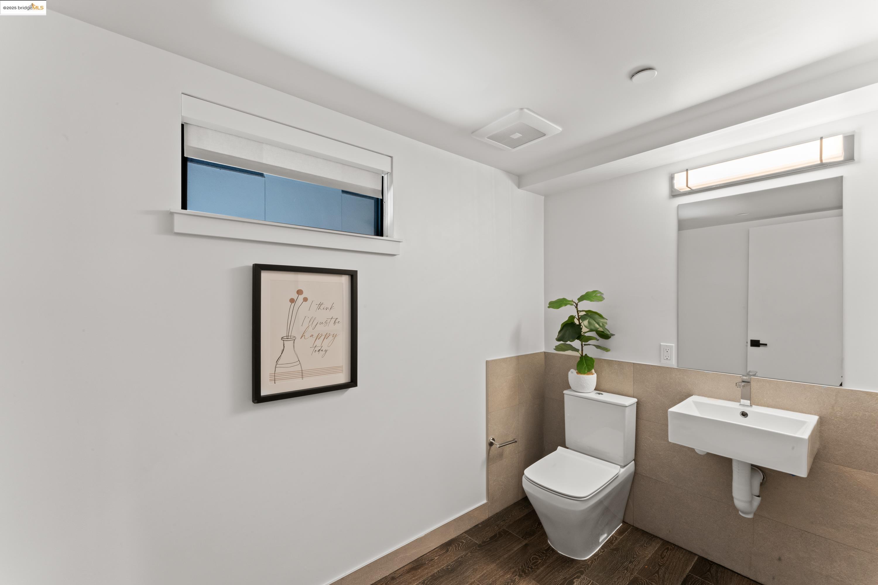 Detail Gallery Image 10 of 49 For 2747 San Pablo Avenue #217,  Berkeley,  CA 94702 - 1 Beds | 1/1 Baths