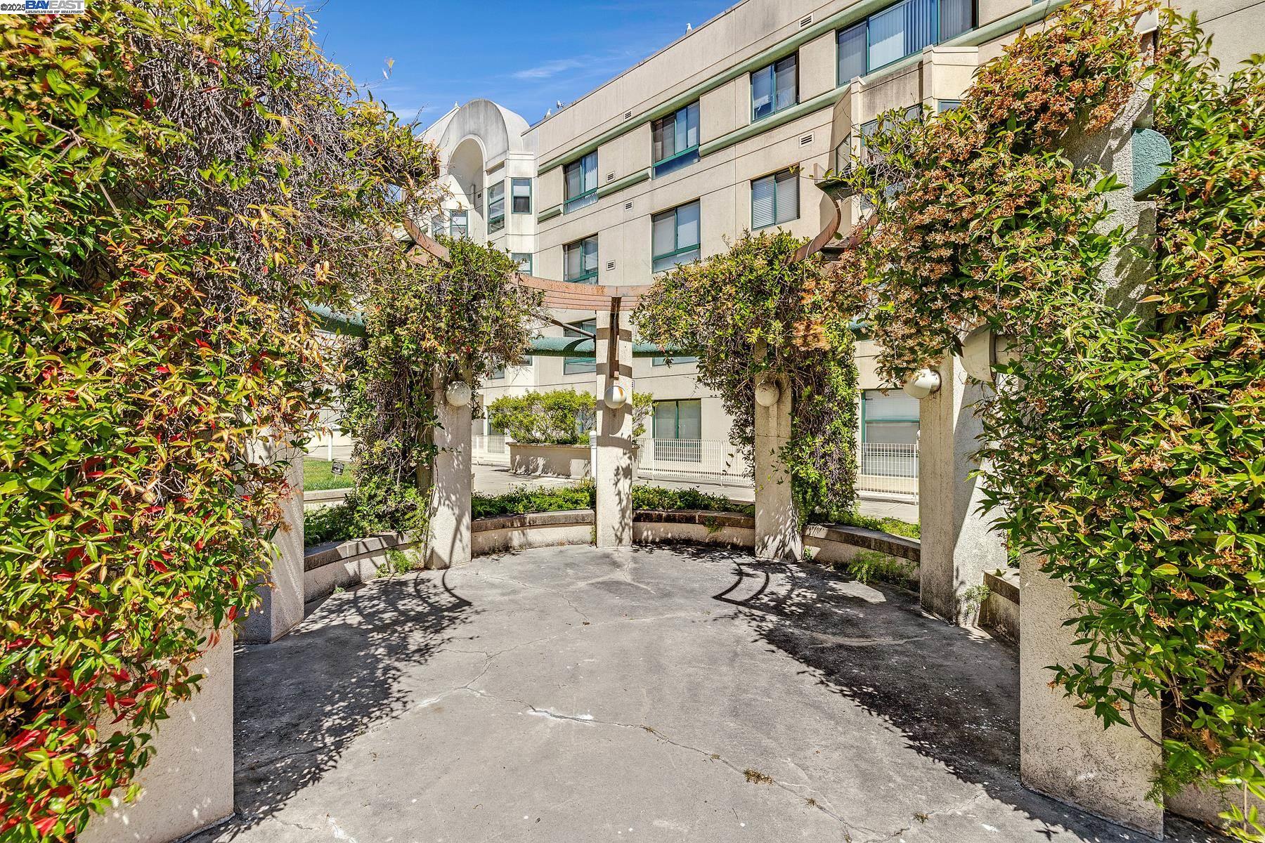 Detail Gallery Image 14 of 16 For 988 Franklin St #312,  Oakland,  CA 94607 - 1 Beds | 1 Baths