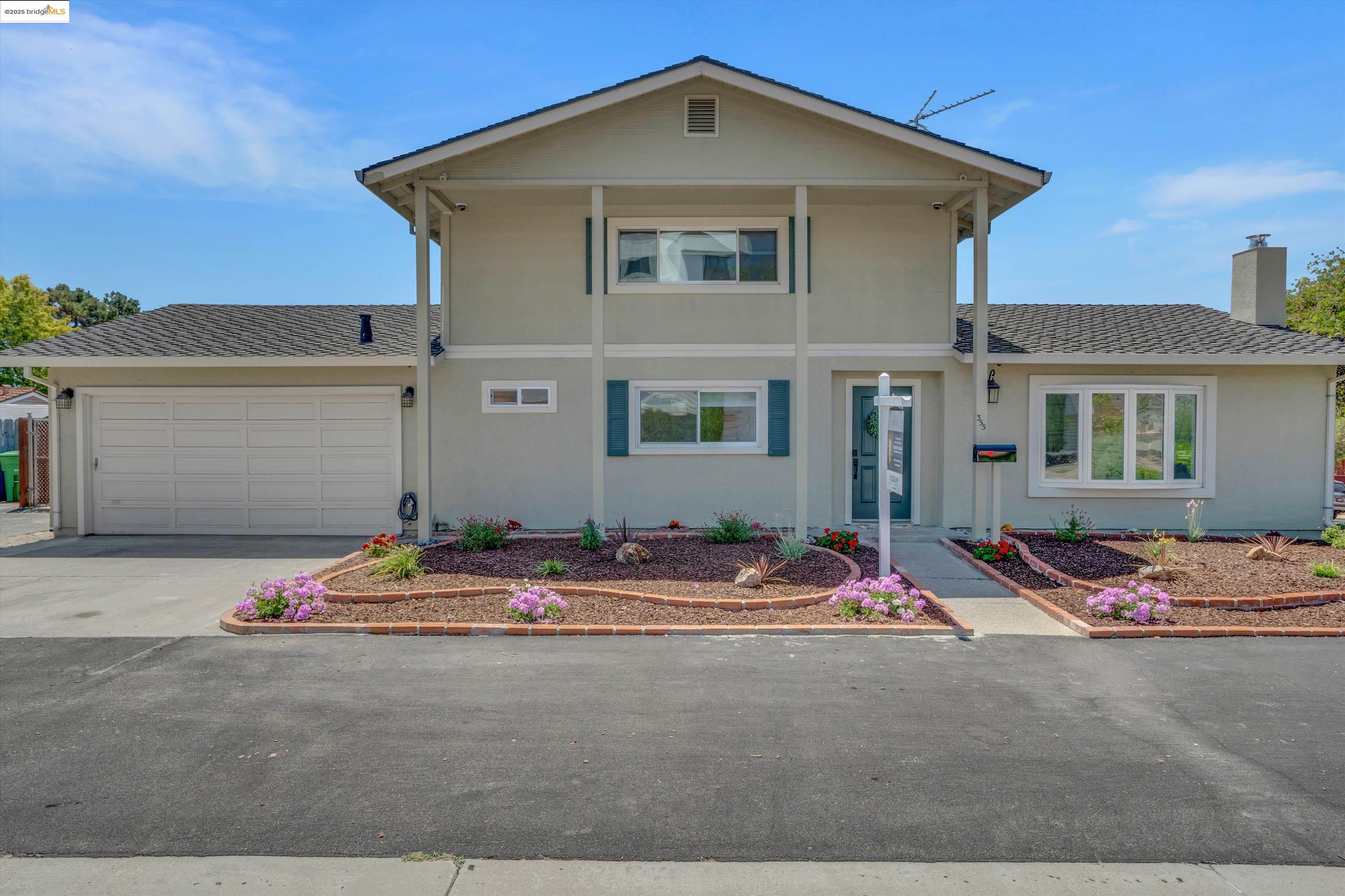 Detail Gallery Image 2 of 37 For 355 Appian Way, Union City,  CA 94587 - 5 Beds | 2 Baths