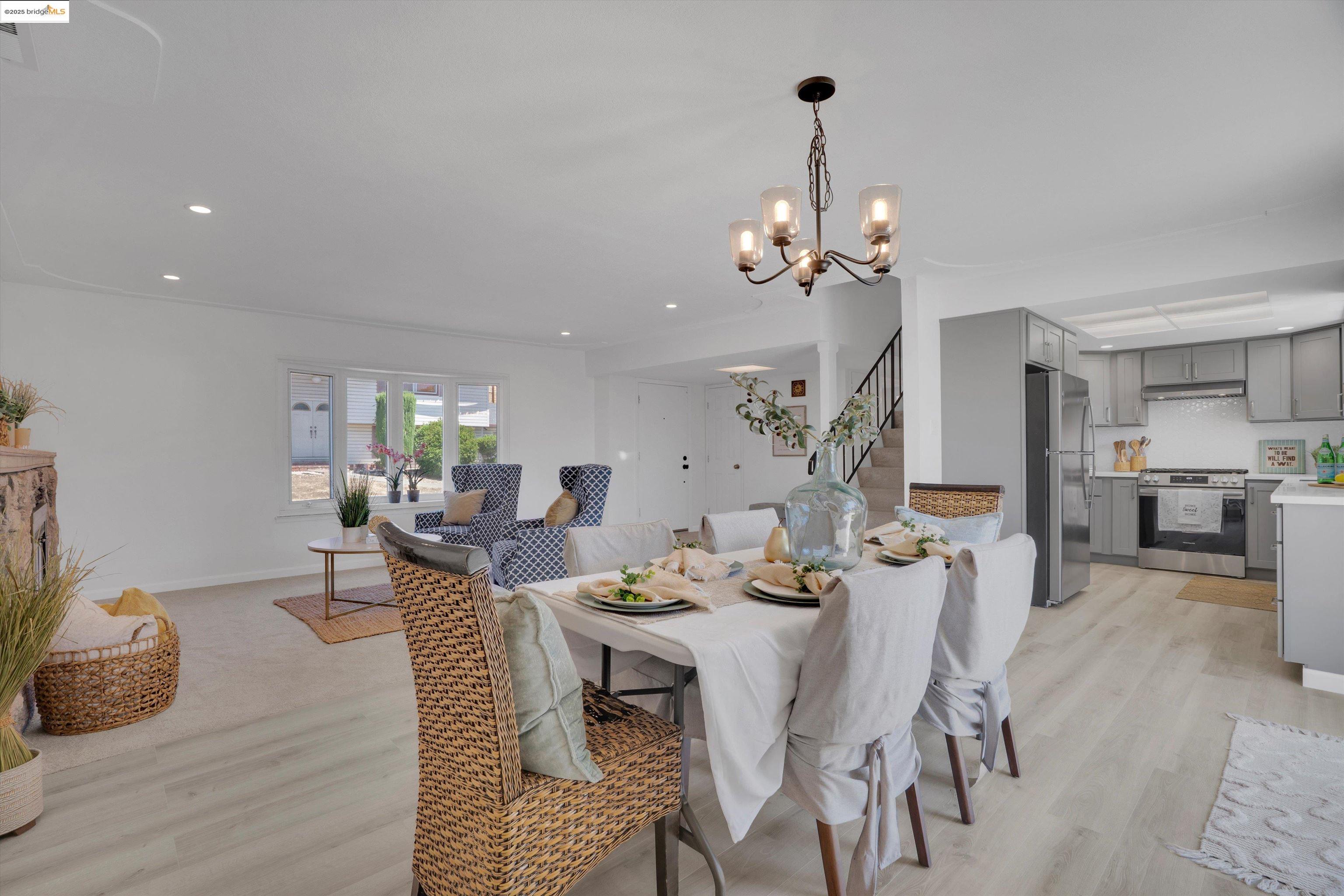 Detail Gallery Image 8 of 37 For 355 Appian Way, Union City,  CA 94587 - 5 Beds | 2 Baths