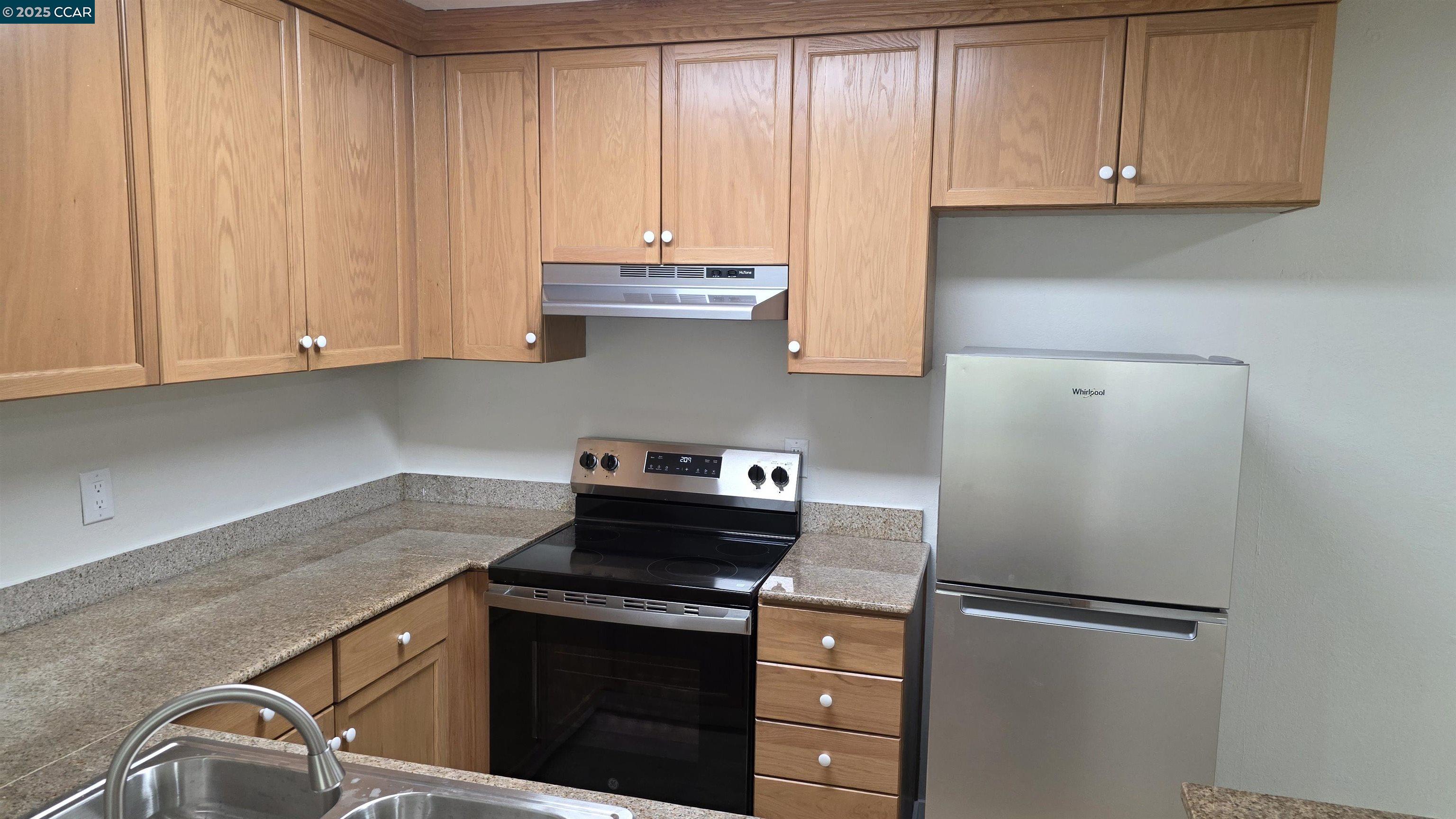 Detail Gallery Image 13 of 35 For 1333 N Camino Alto #238,  Vallejo,  CA 94589 - 2 Beds | 1 Baths